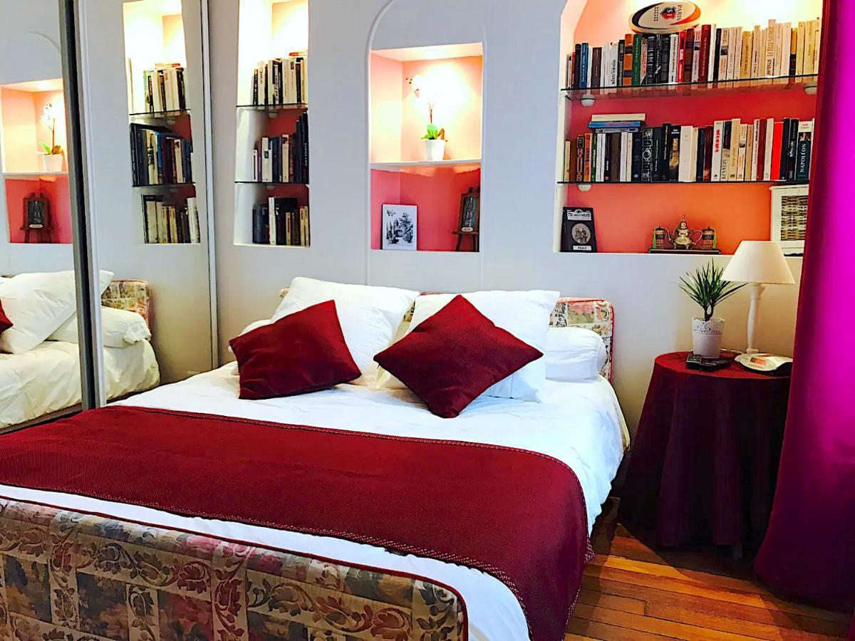 L'appartement Orsel Apartment Paris