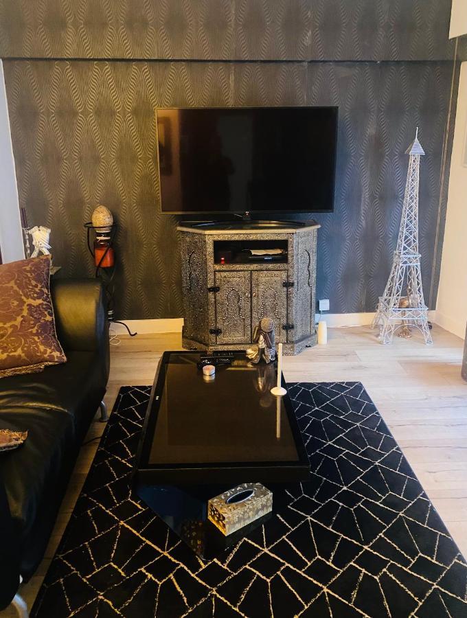 Apartment Au Pied De La Tour Eiffel Trocadero Paris