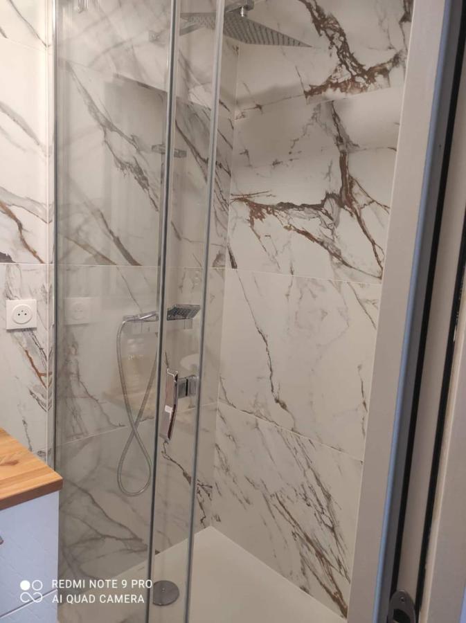 Cosy 1 Bedroom In Appartement *