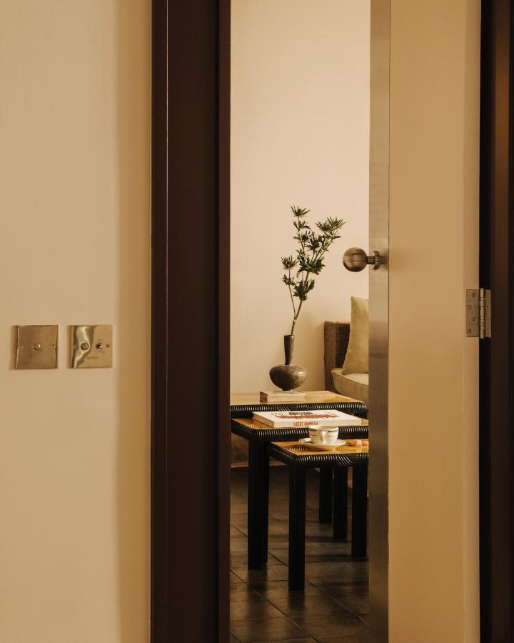 Pied A Terre - Tuileries Paris