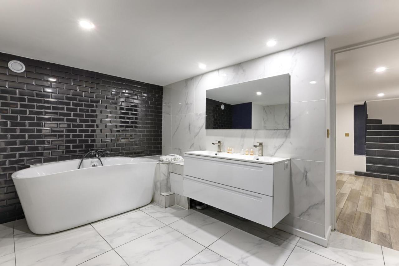 Amazing Luxury Triplex 3br/8p - Arc De Triomphe *