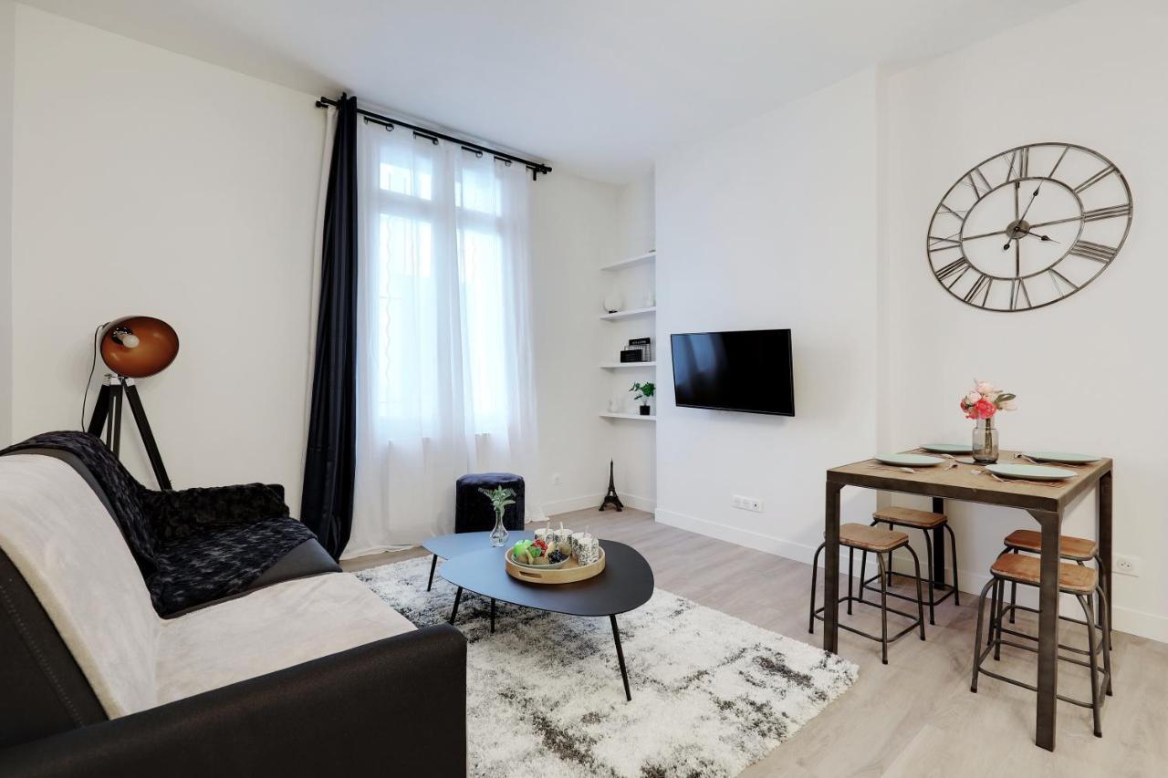Apartment Modern 1br- 4p Le Marais Quarter Paris
