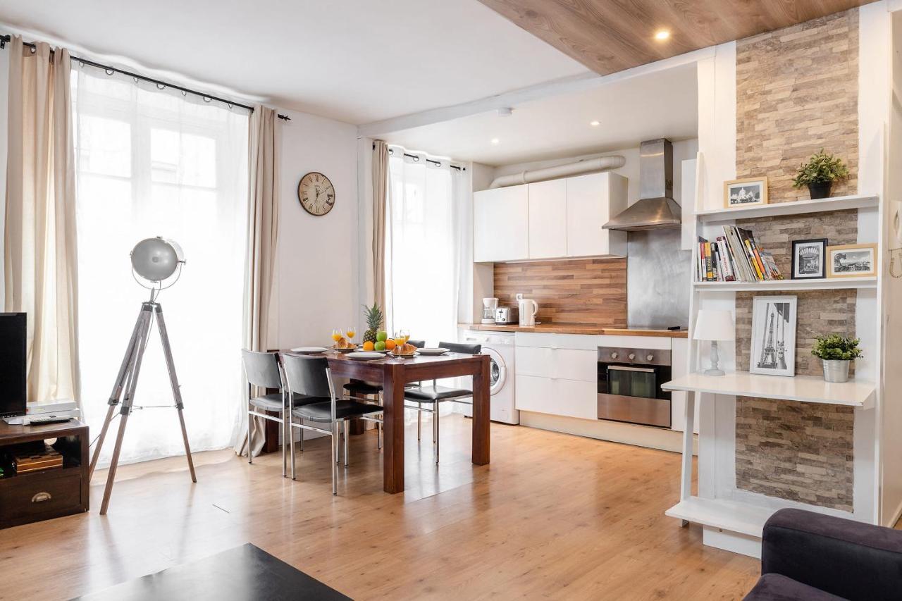 Apartment Rue Cler - Eiffel Tower