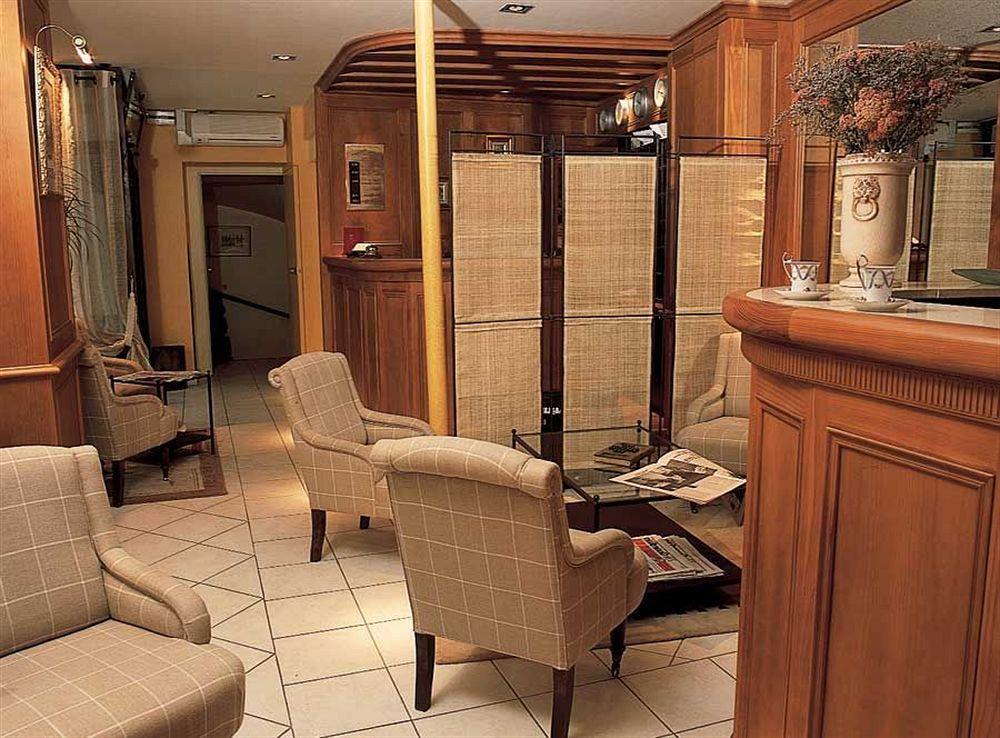 La Parisienne Hotel Paris