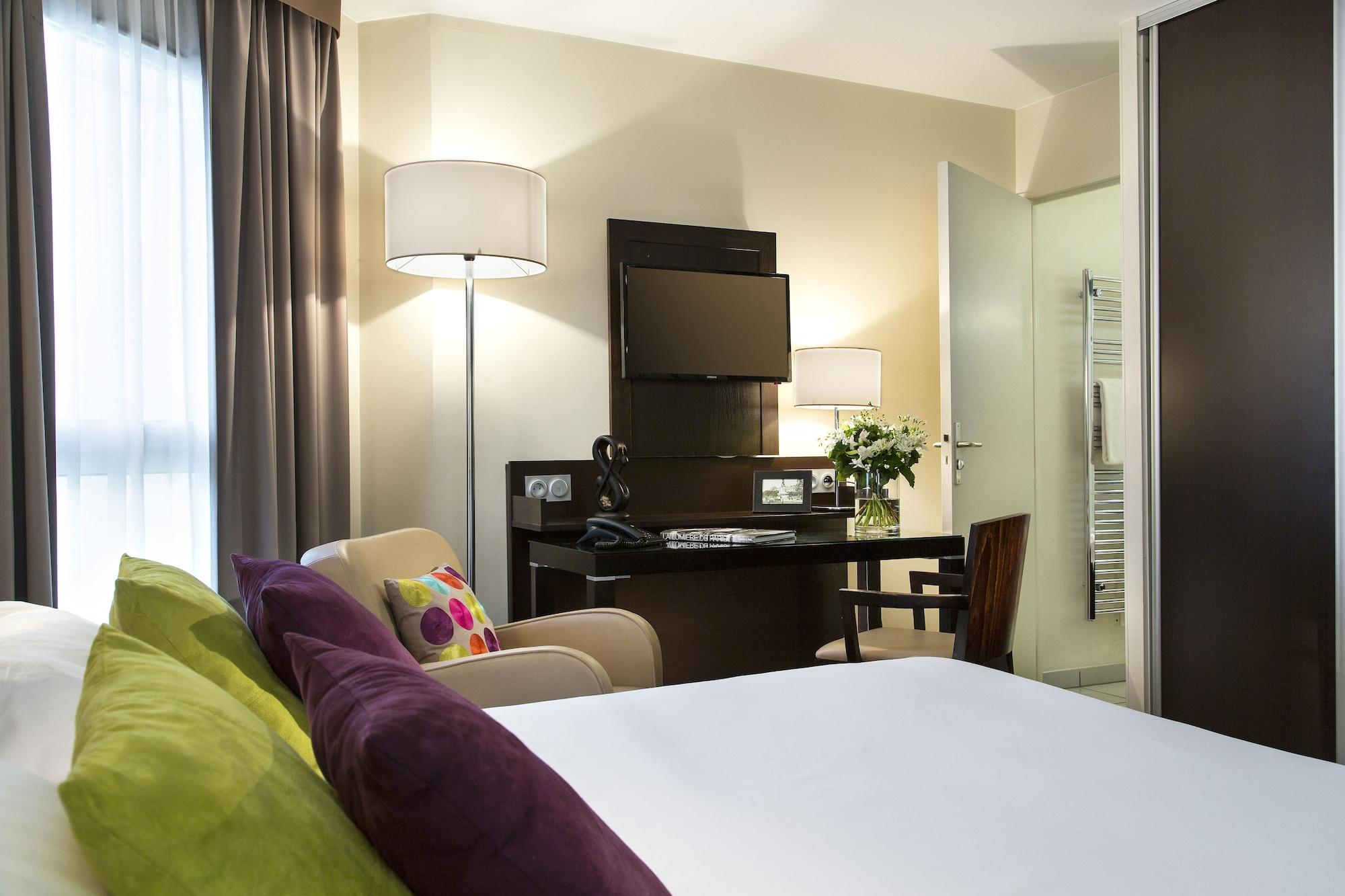 Aparthotel Citadines Republique 3*
