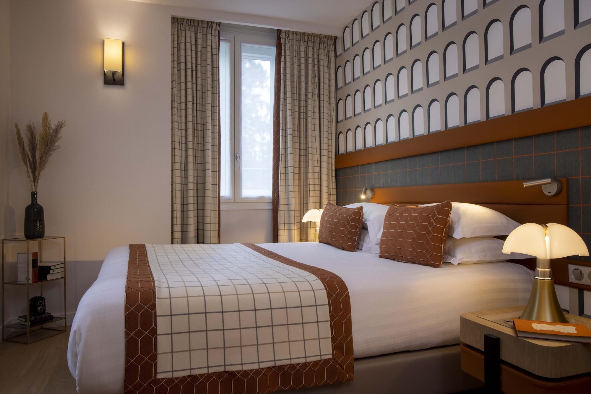 Hotel Sleeping Belle 4*