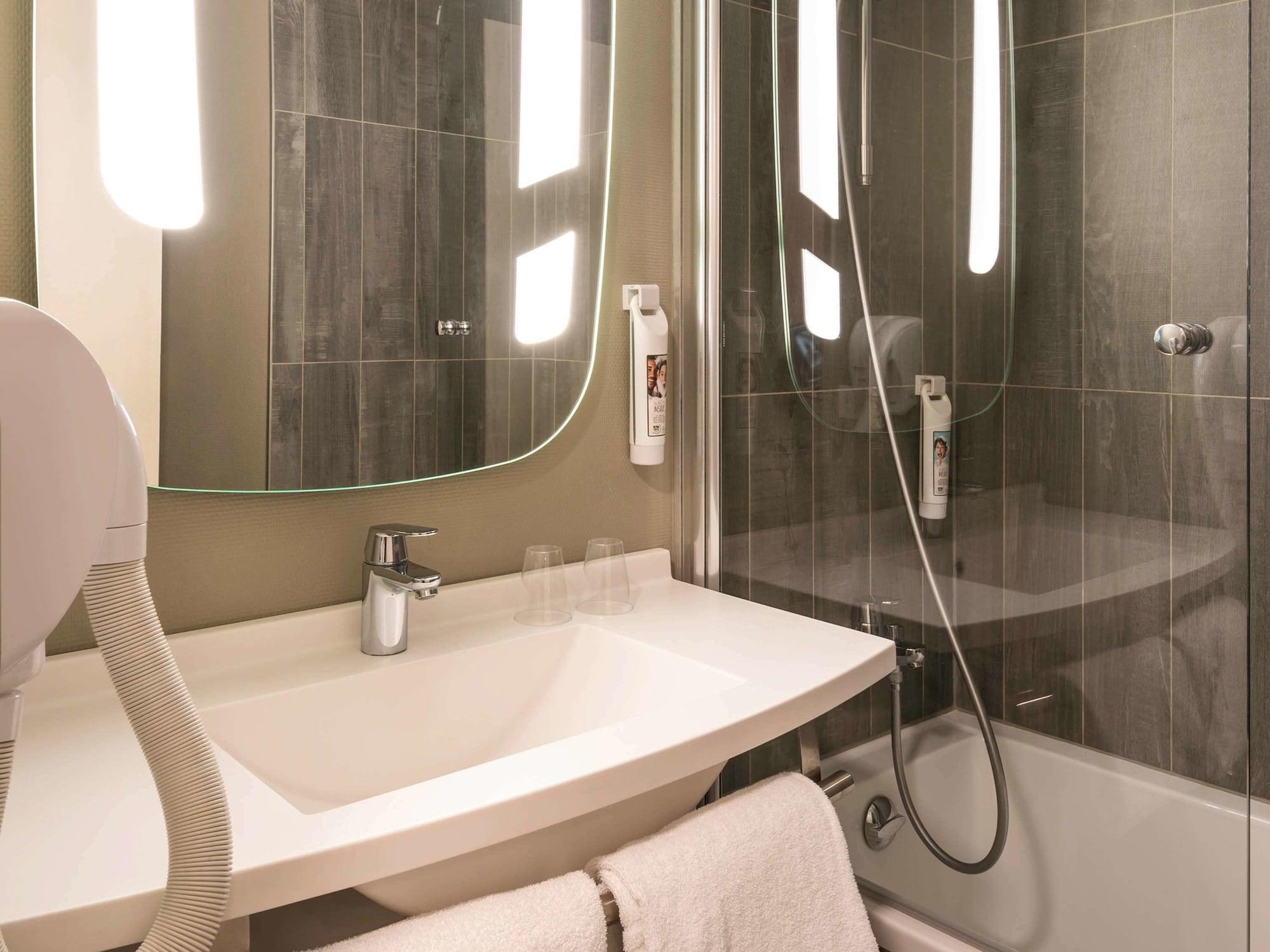 Ibis Alésia Montparnasse 14ème Hotel
