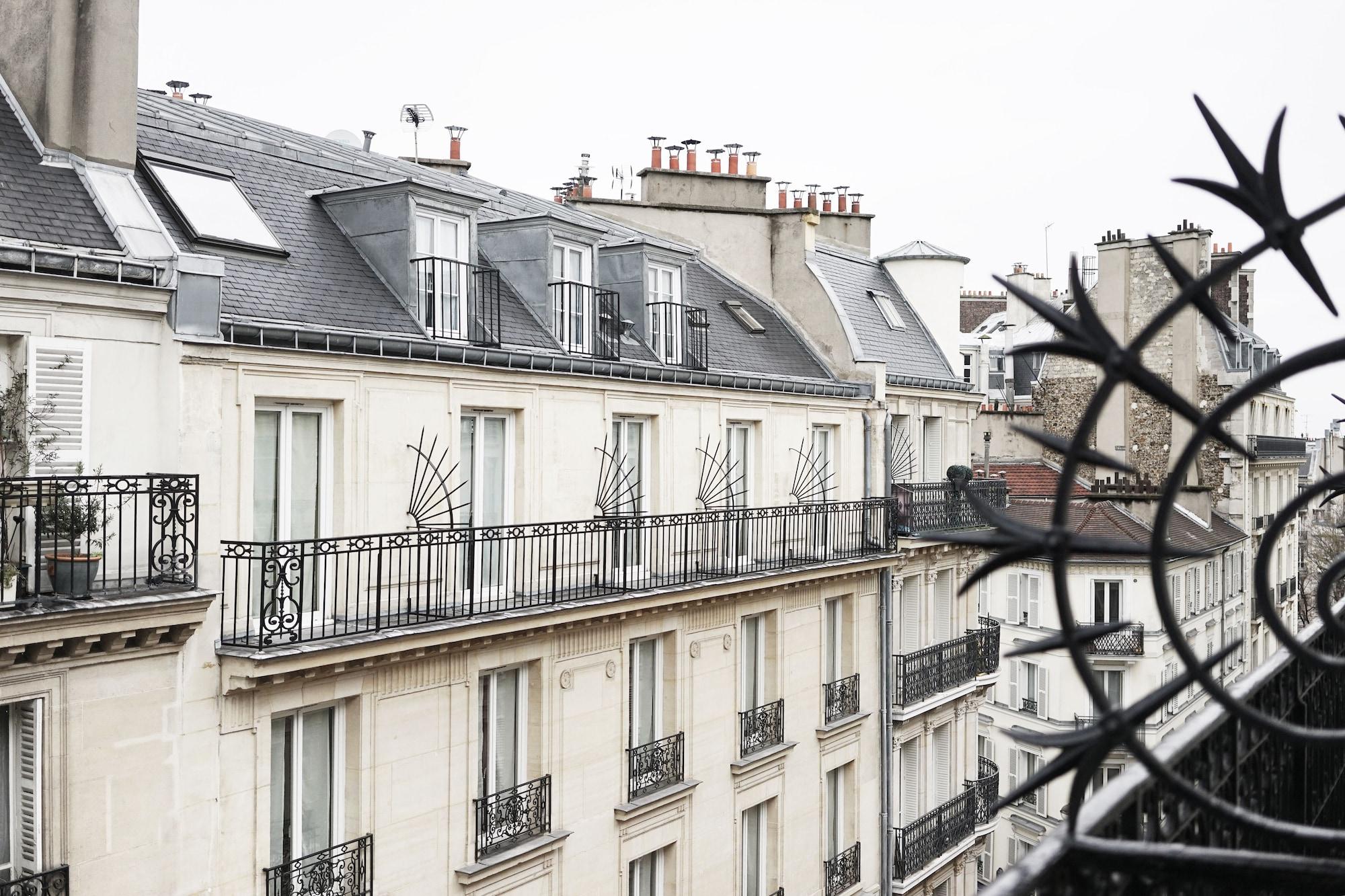 Balmoral Champs Elysees Hotel