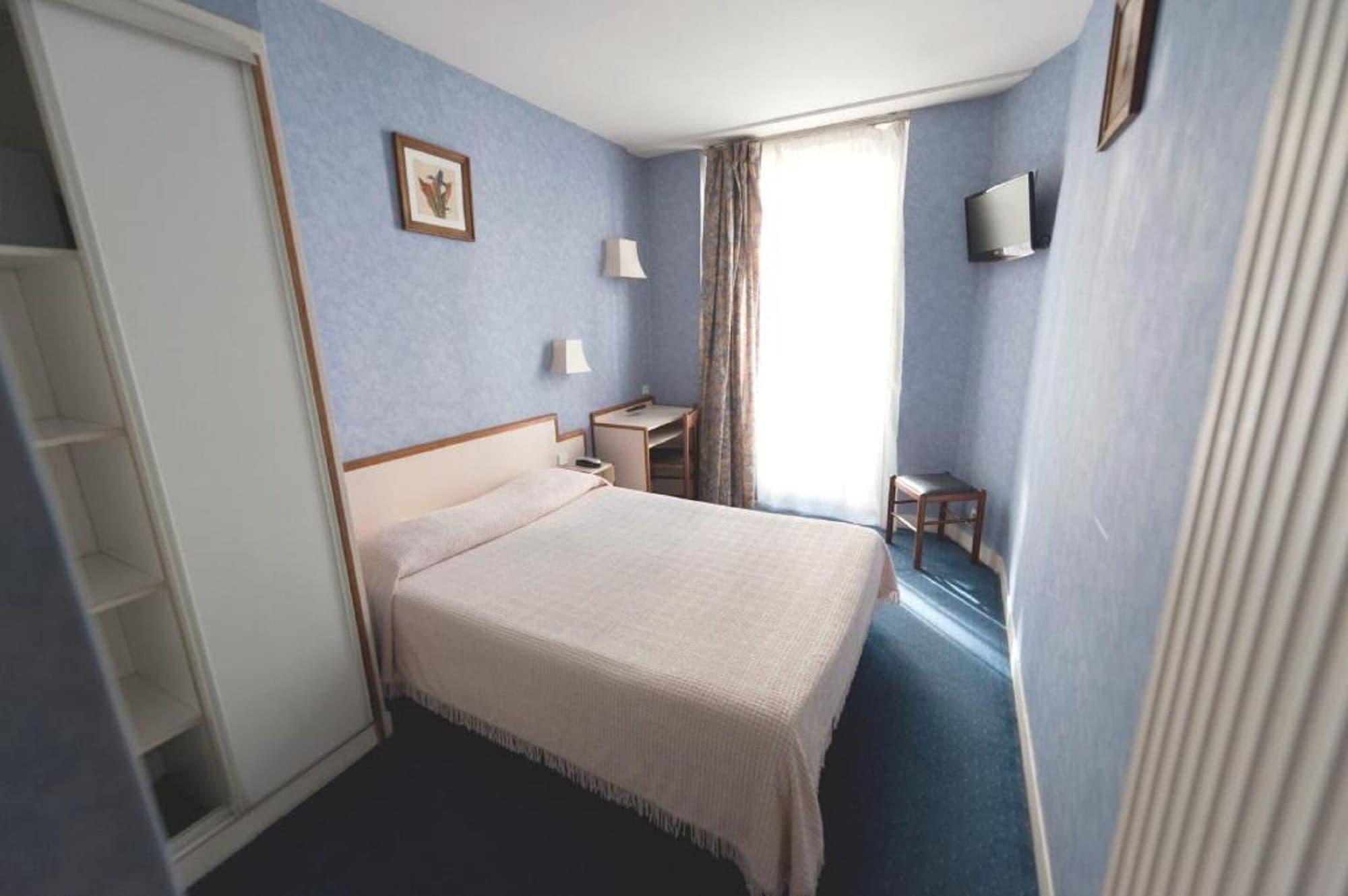 Royal Bergere Hotel 3*