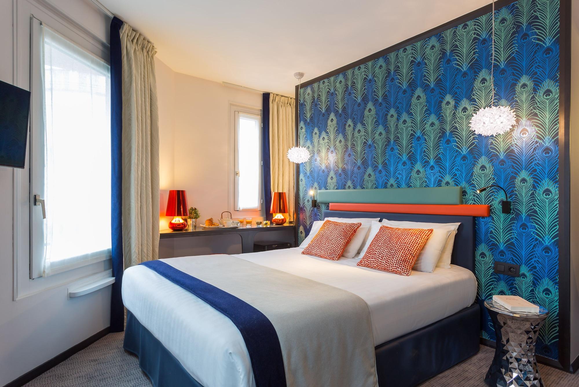 Yllen Eiffel Hotel