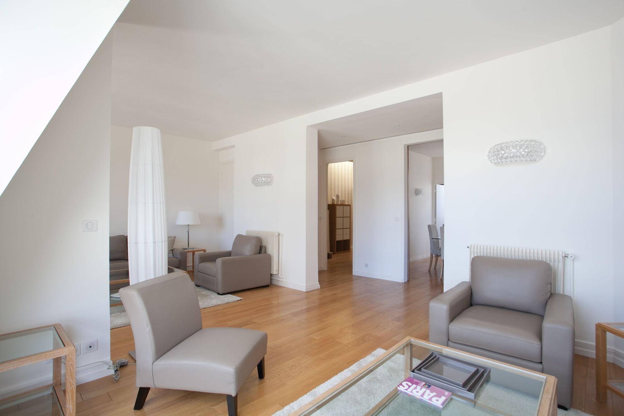 Aparthotel Charles Floquet 3*