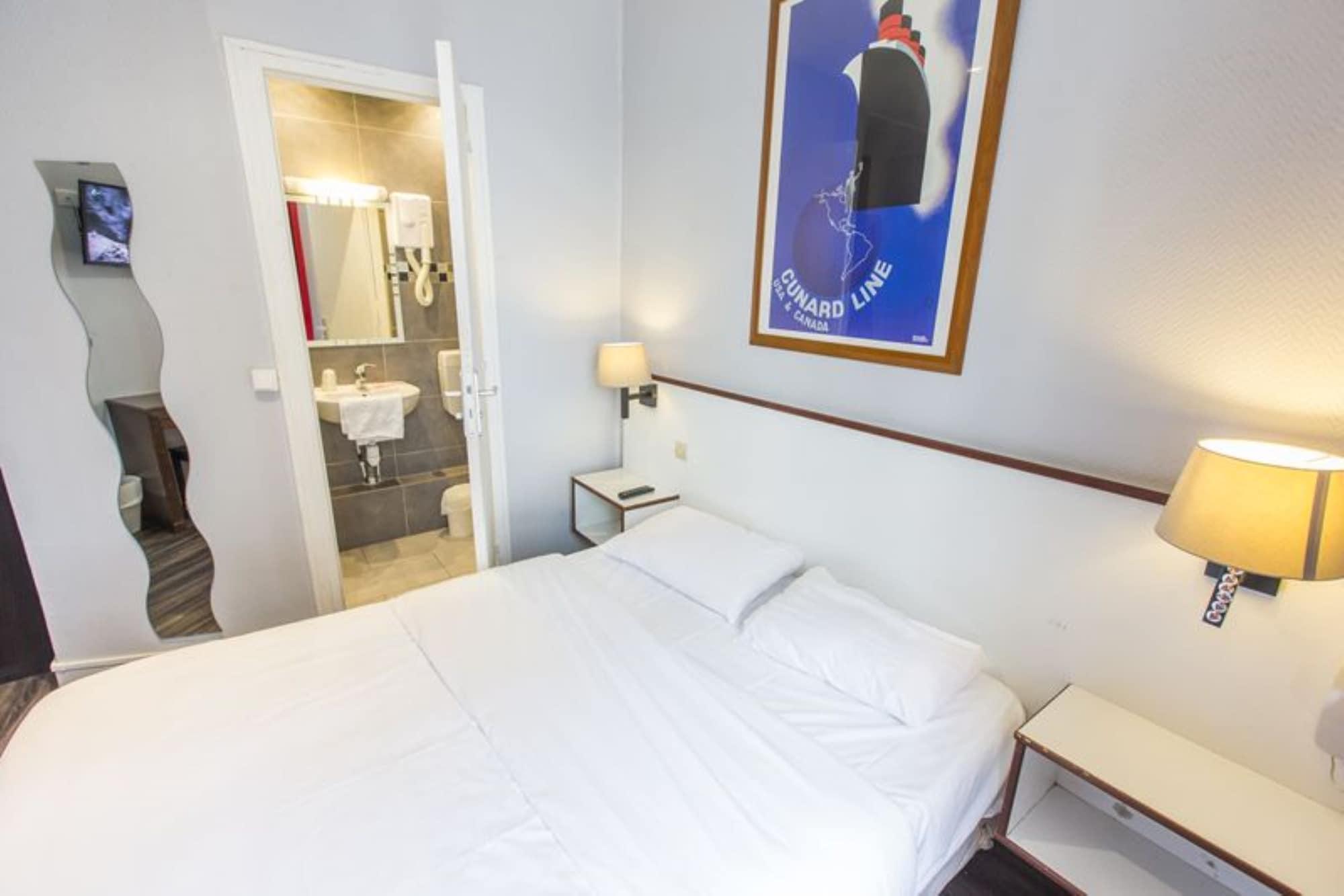 Merryl Hotel