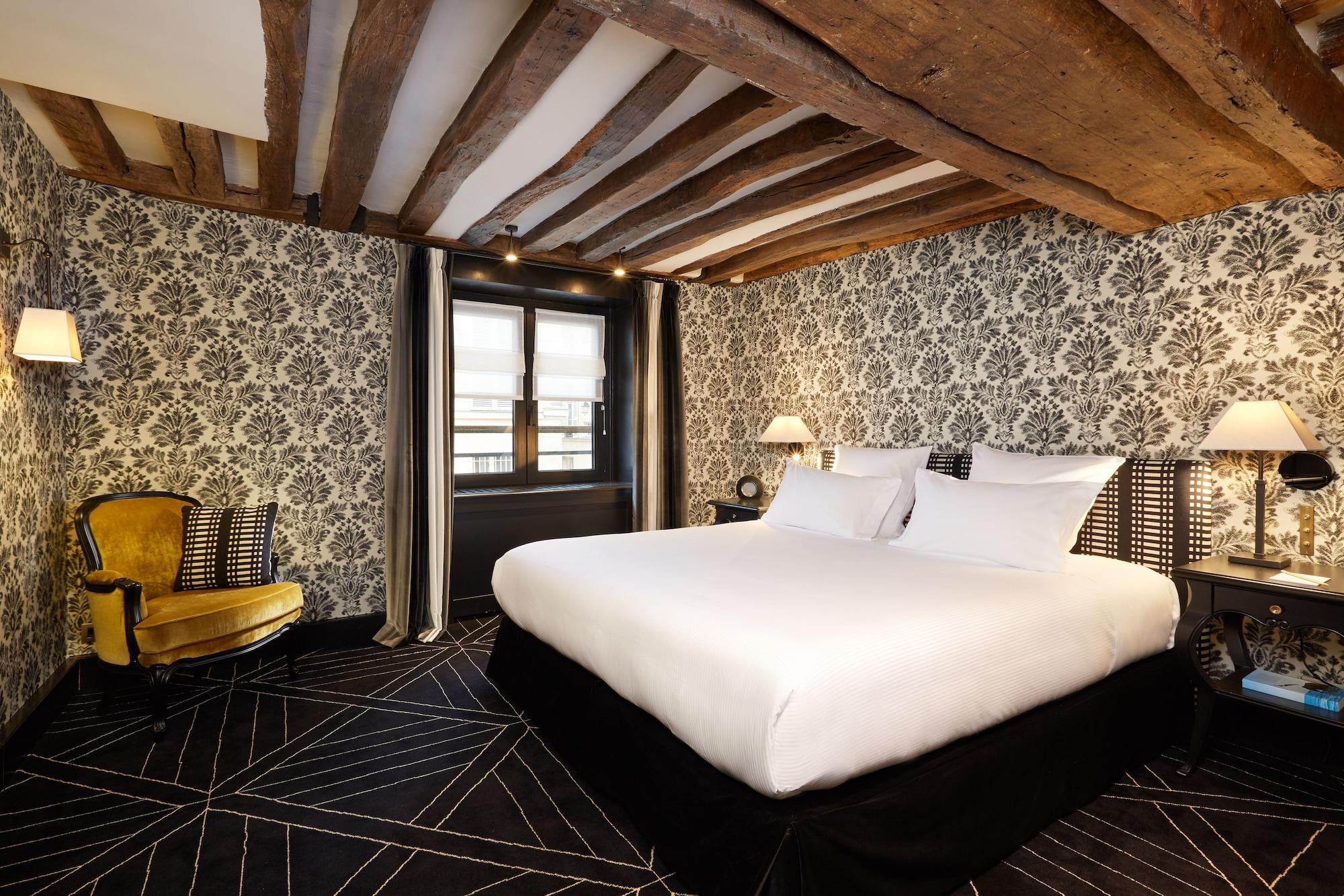 Le Pavillon De La Reine 5* Paris
