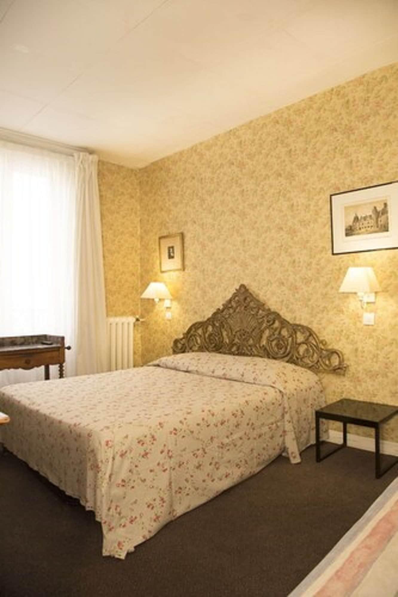 Agora 2* Paris