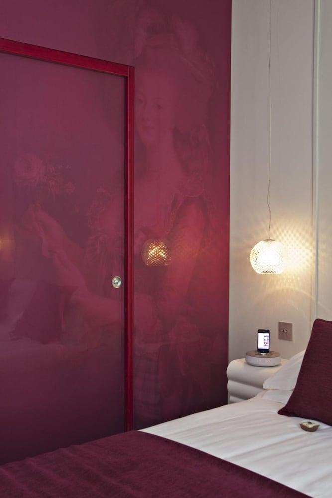 Elysée Secret Hotel 4*