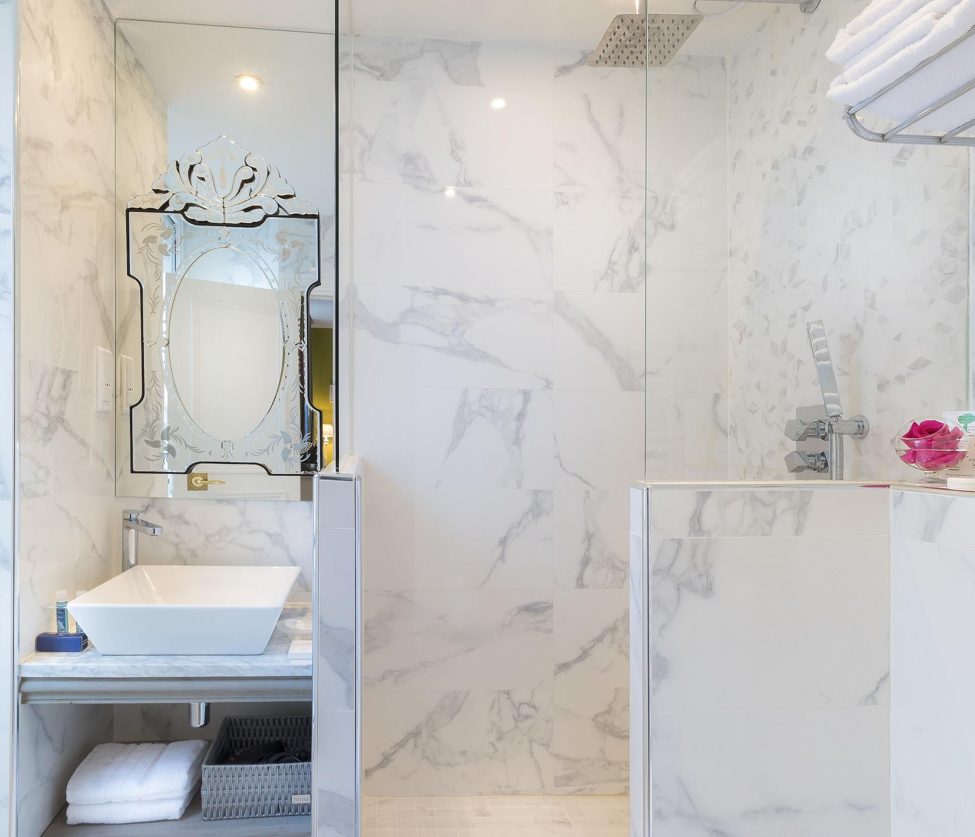 Hotel Cluny Square 3*