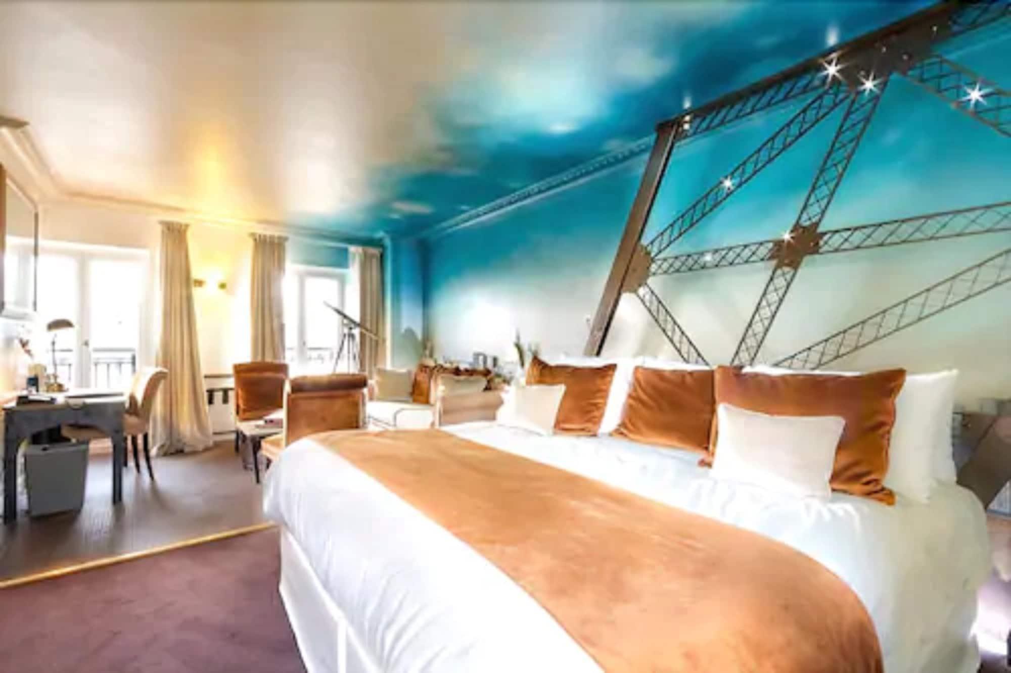 Eiffel Trocadero Hotel Paris