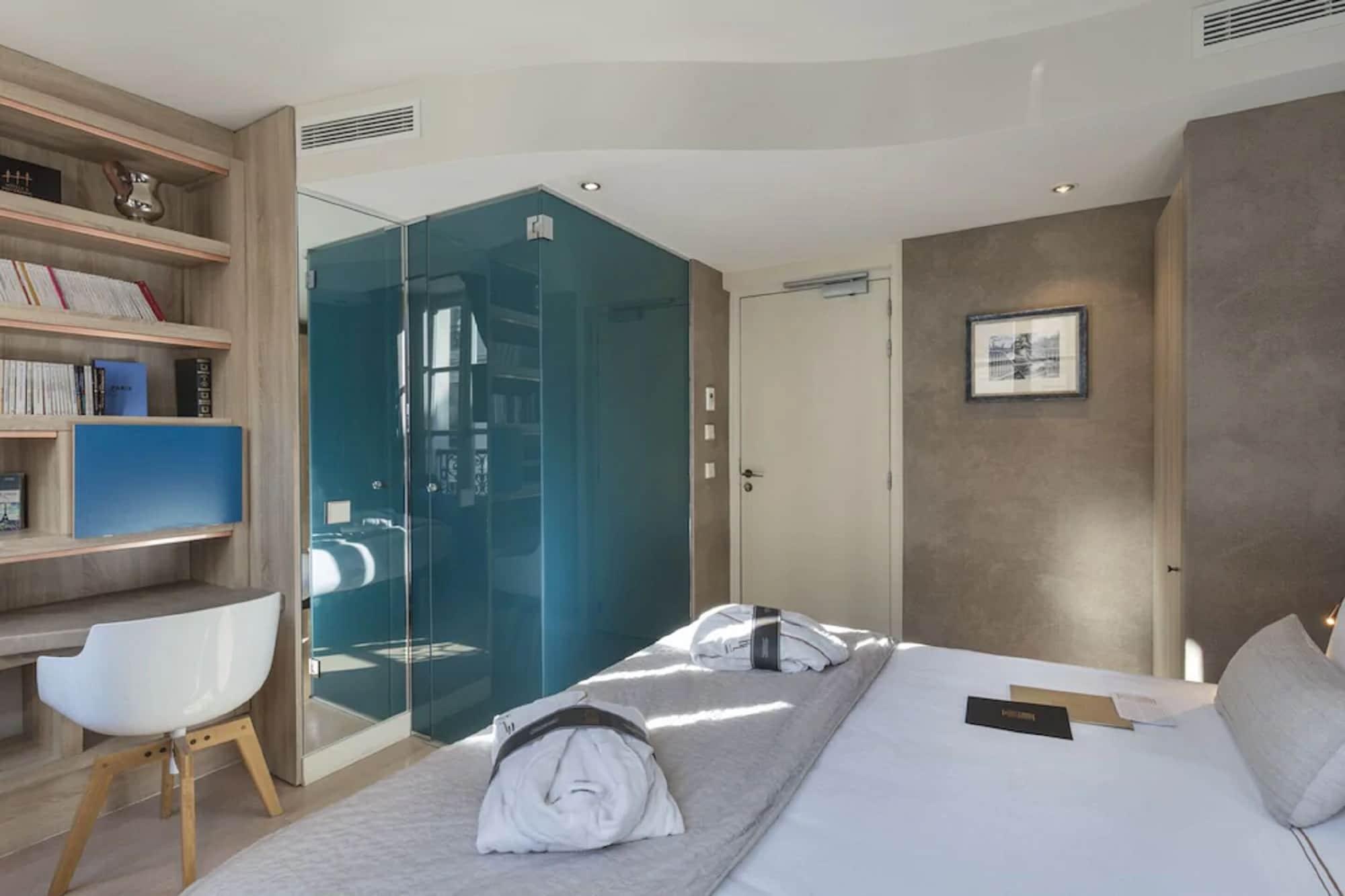 Hotel De Lille 4*
