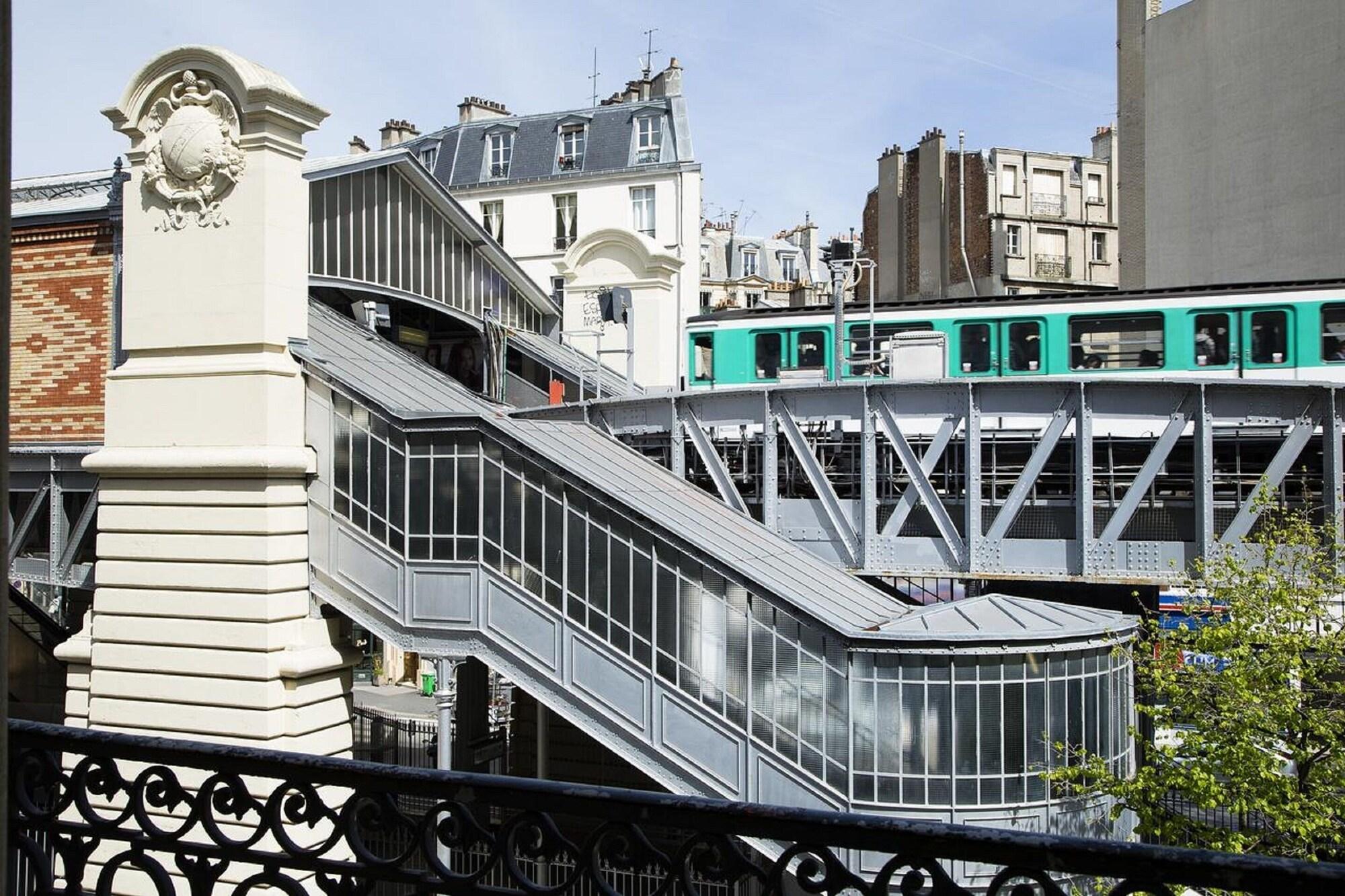 Aparthotel Eiffel Paris
