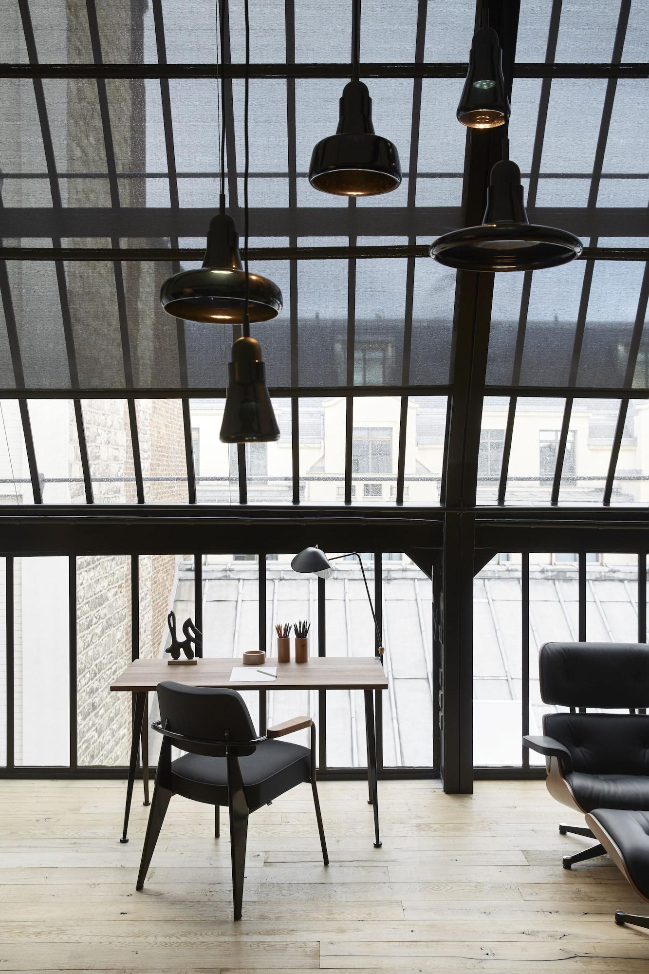 Du Ministère 4* Paris