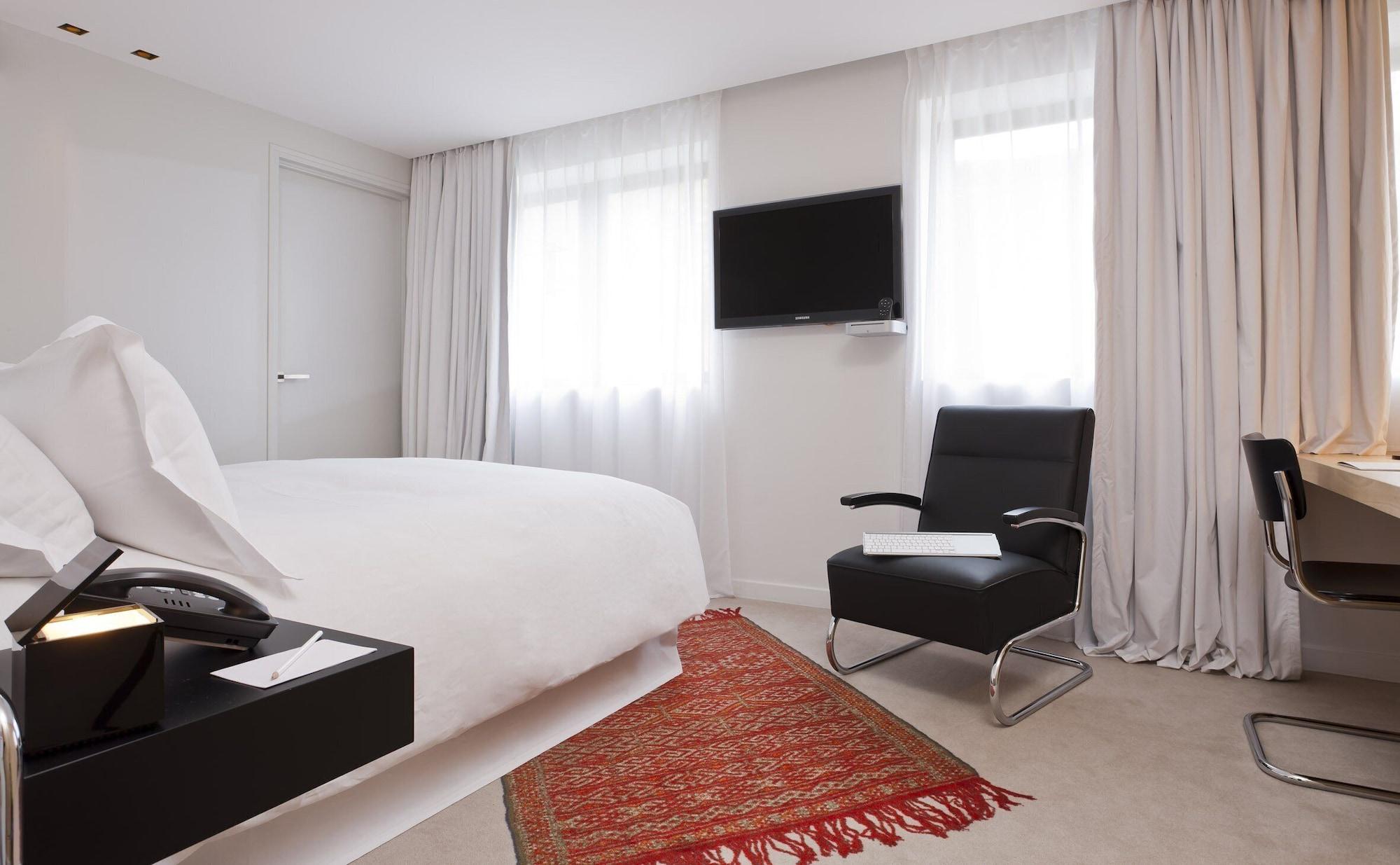 Hotel La Maison Champs Elysees