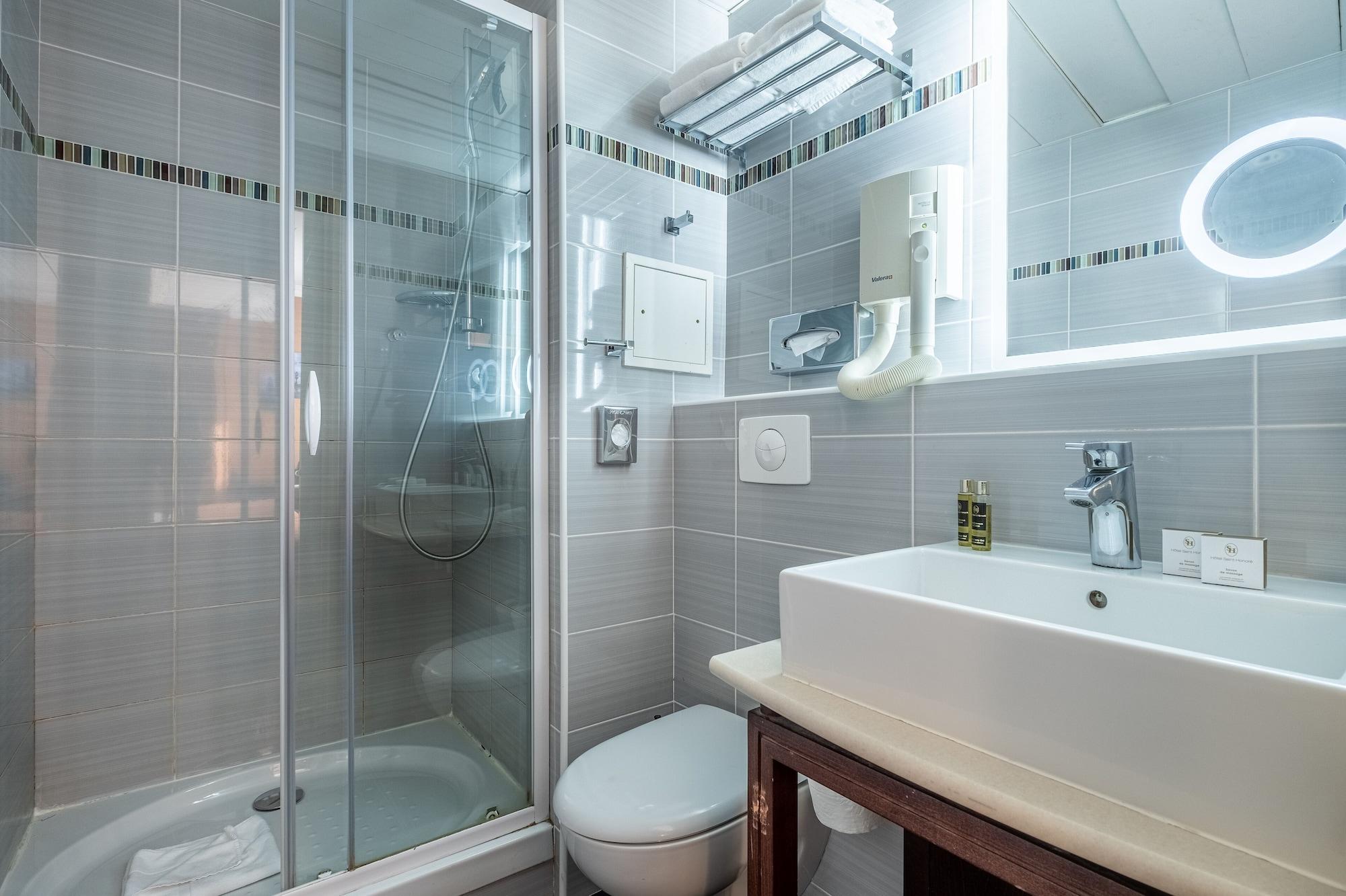 Hotel 85 Saint Honore 3*