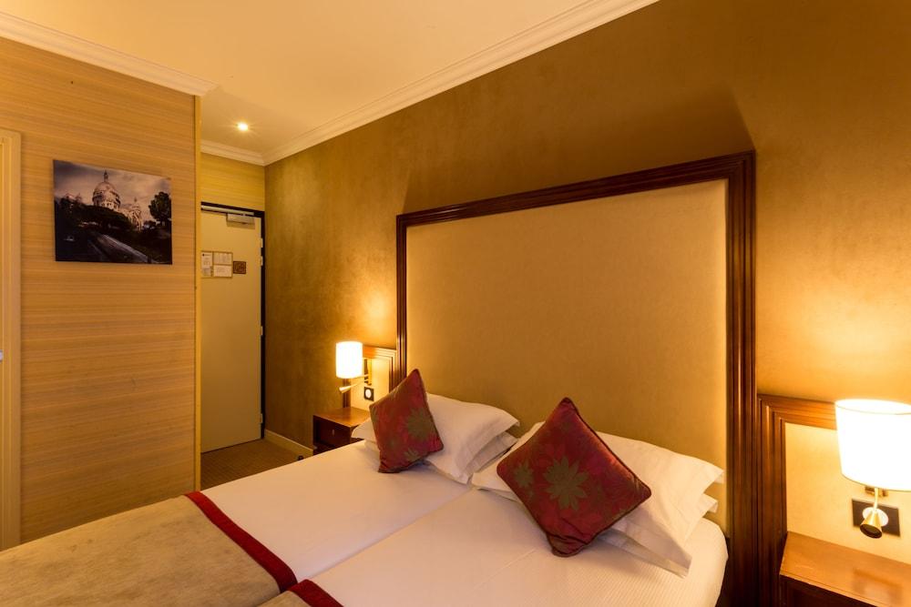 Hotel 85 Saint Honore Paris