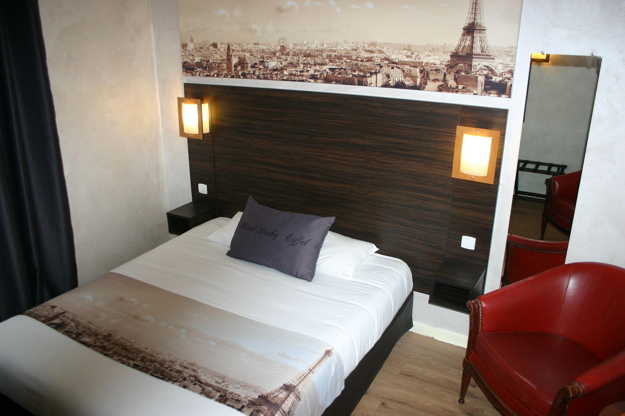 Derby Eiffel 3*