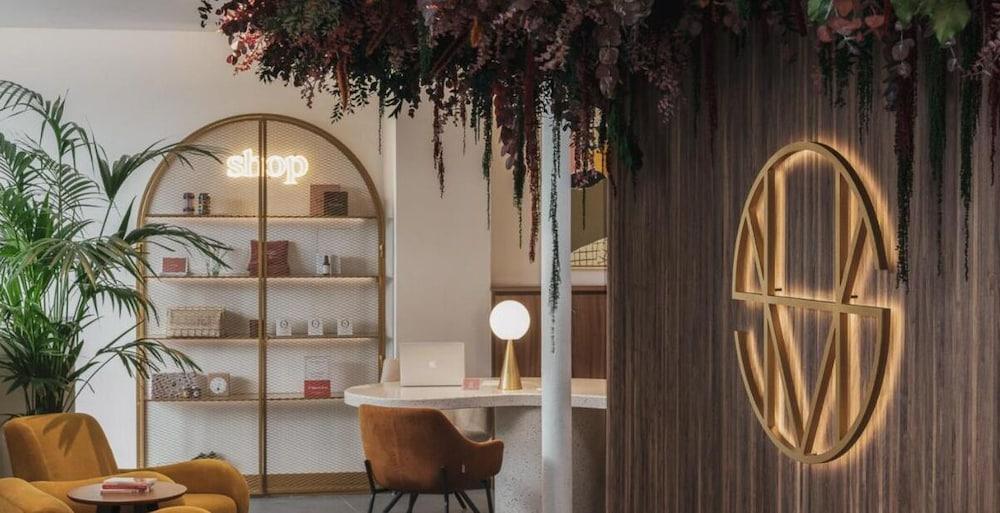 Hotel Seven Paris