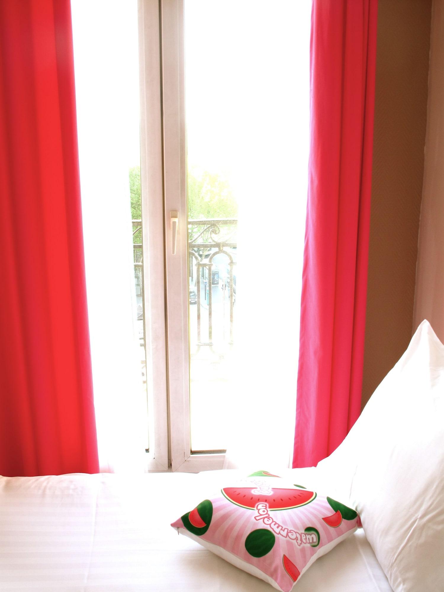 Hotel Ideal Design 3*
