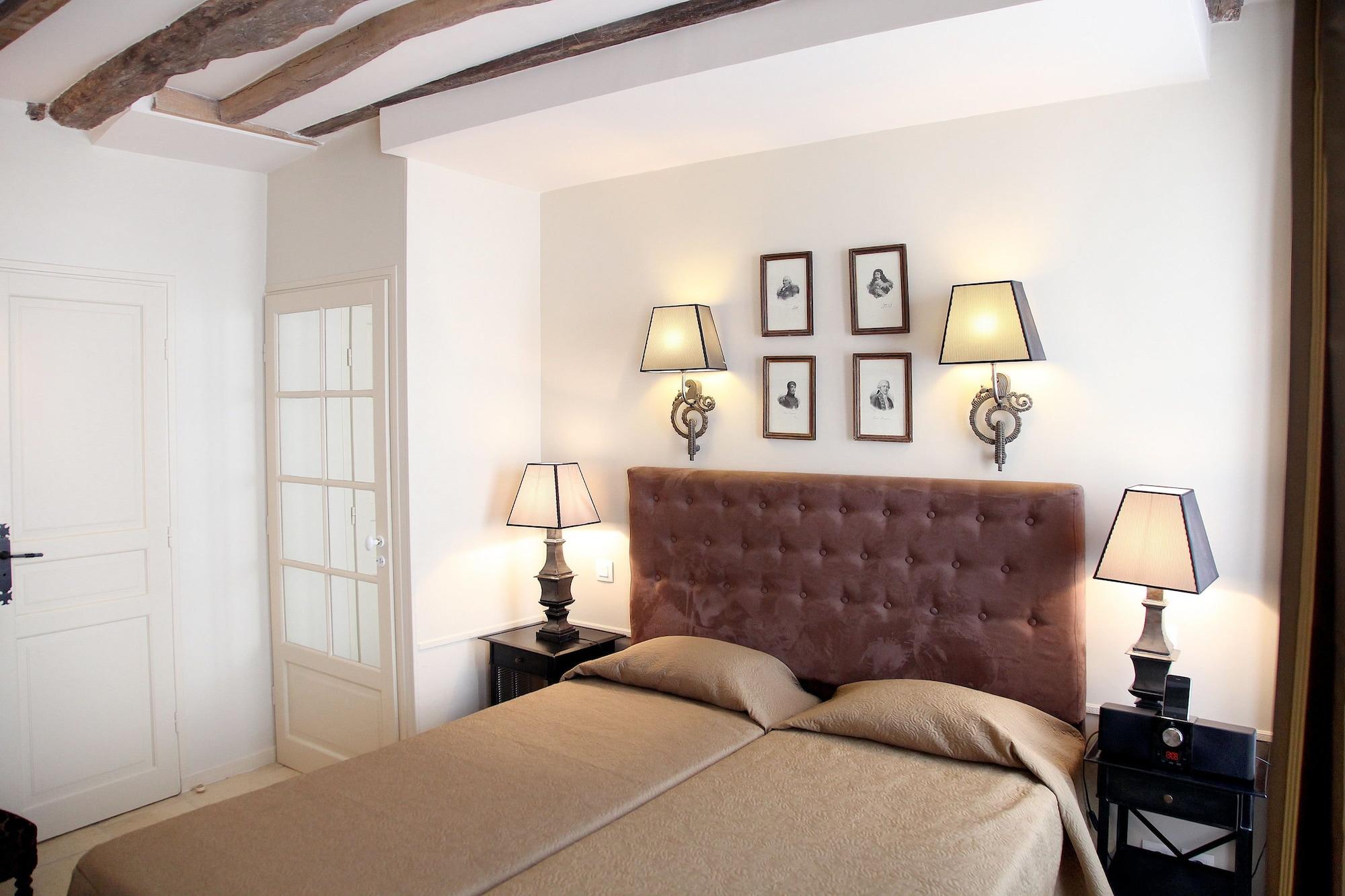 Hotel Saint-louis En L'isle - Notre-dame