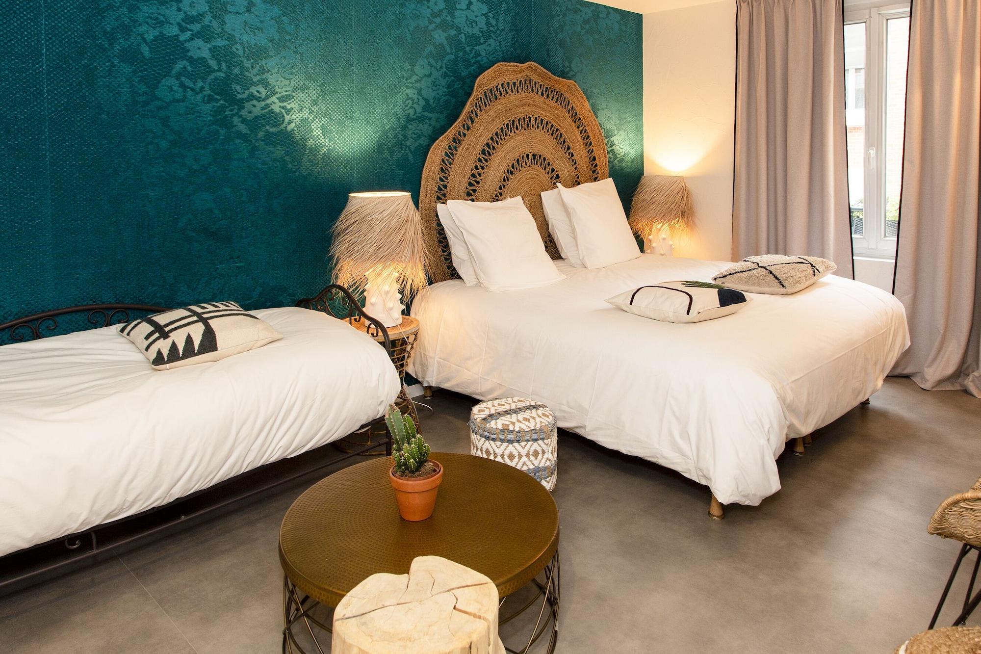 La & Hotel 3*