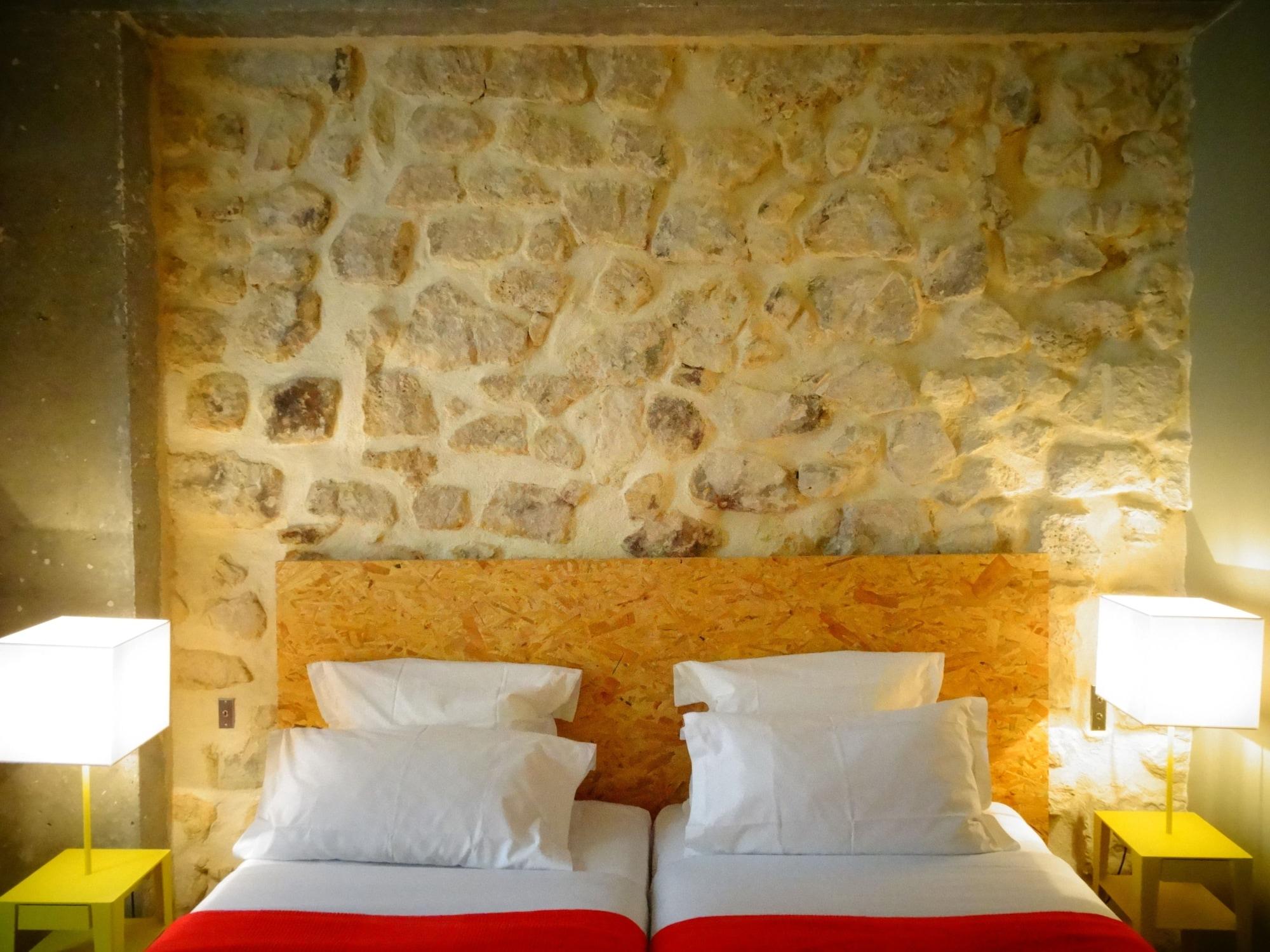 Hotel Du De Conti 3*
