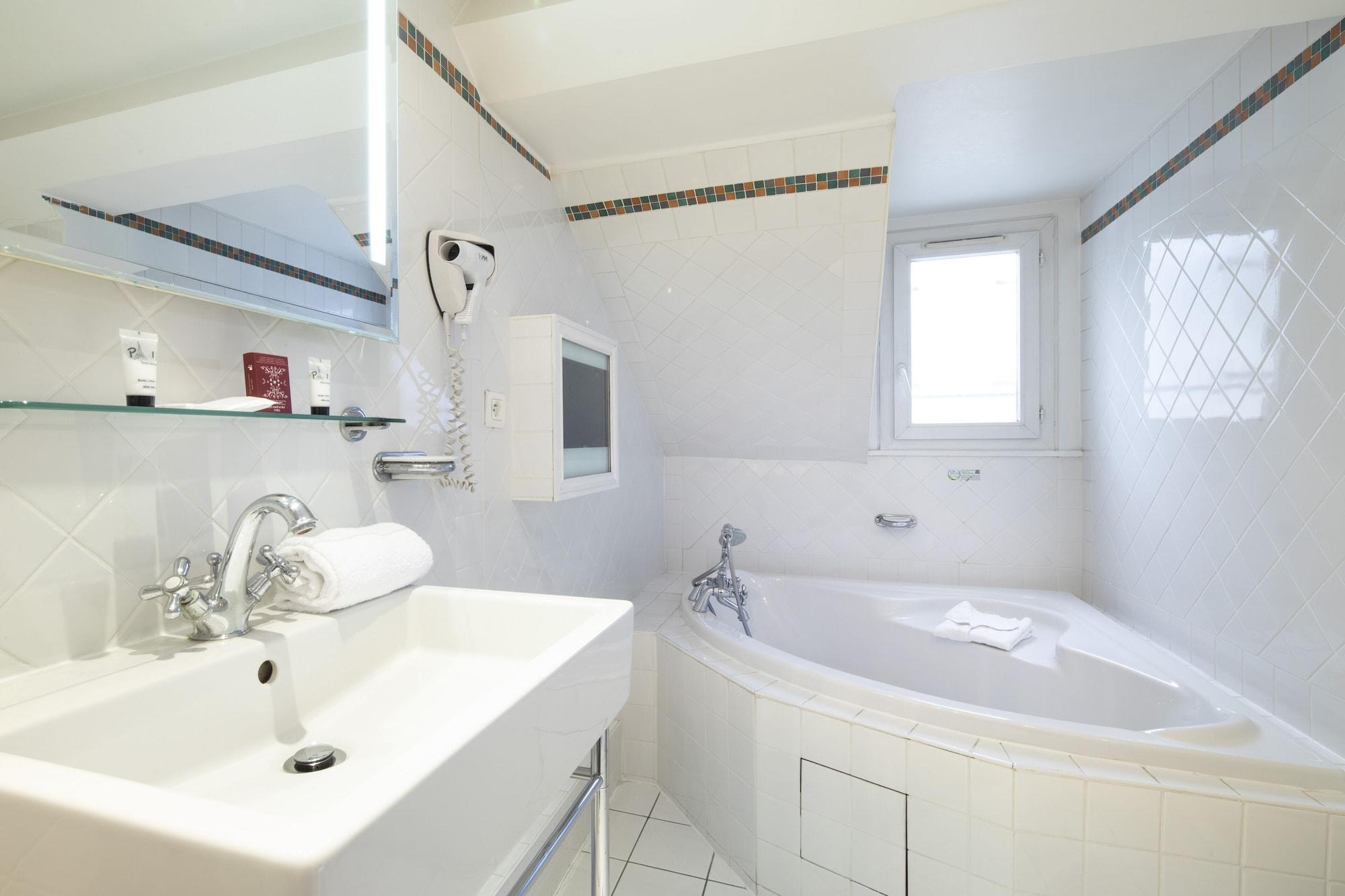 Hotel Elysées 3*