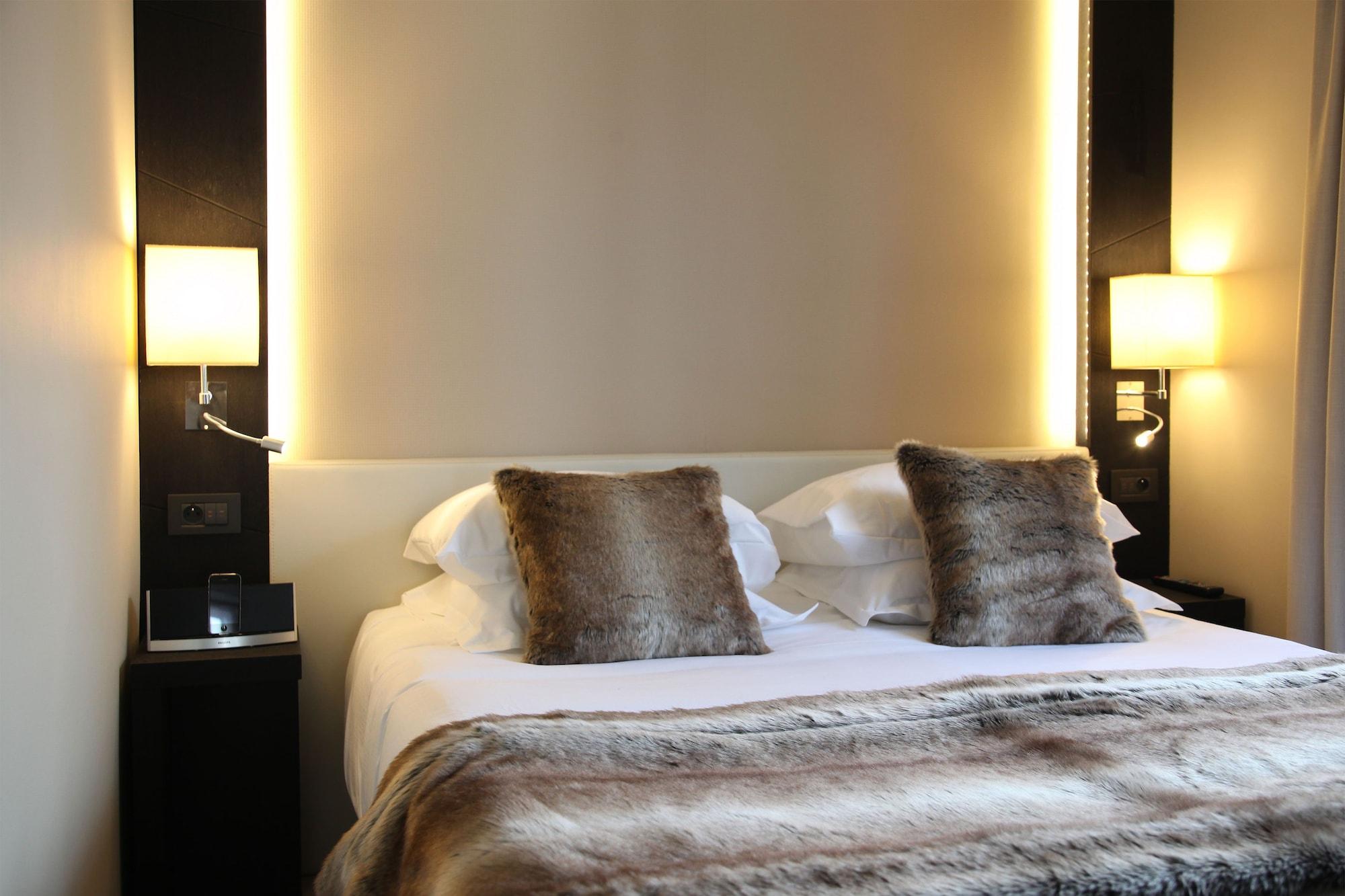 Elysees Hotel 3*