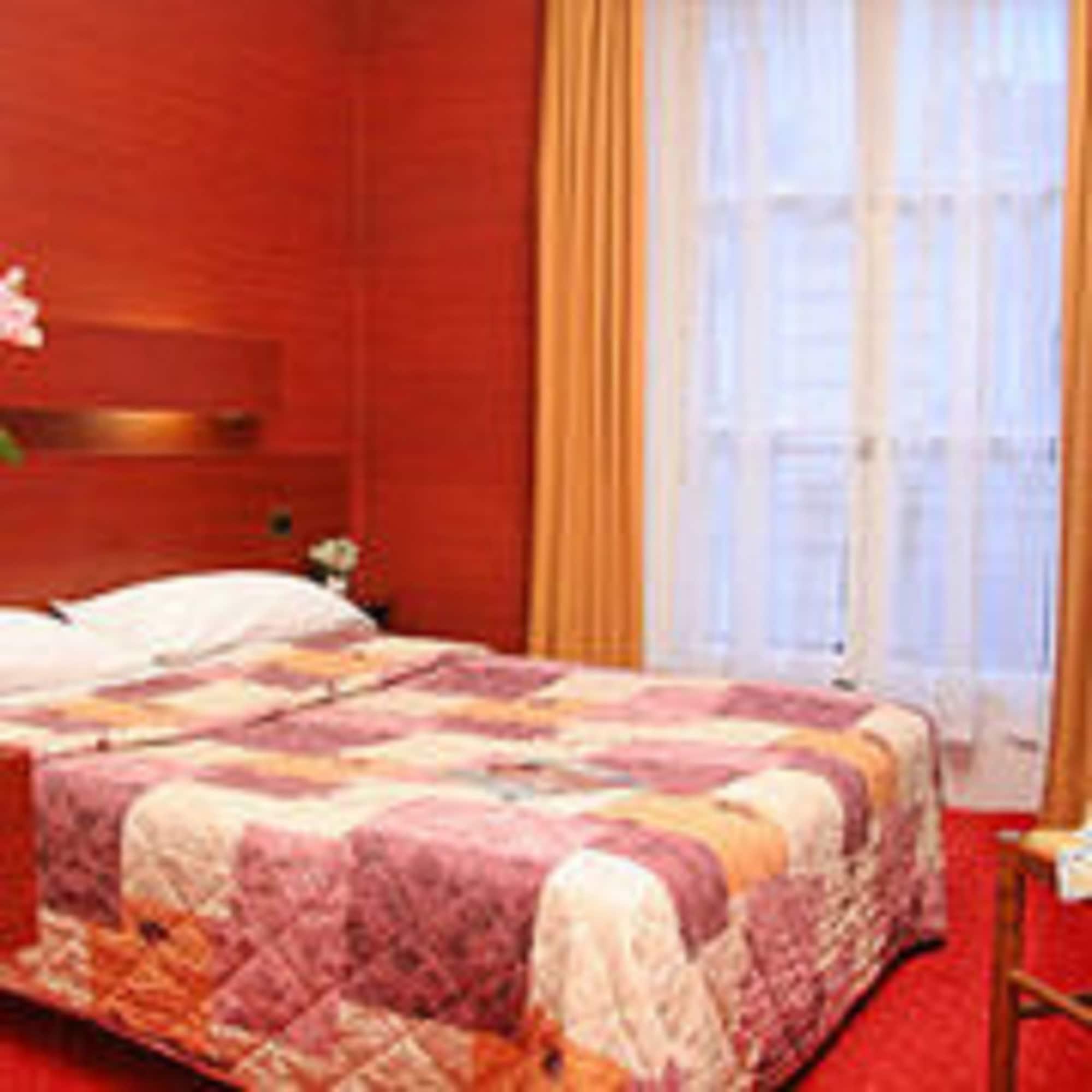 Camélia International Hotel Paris