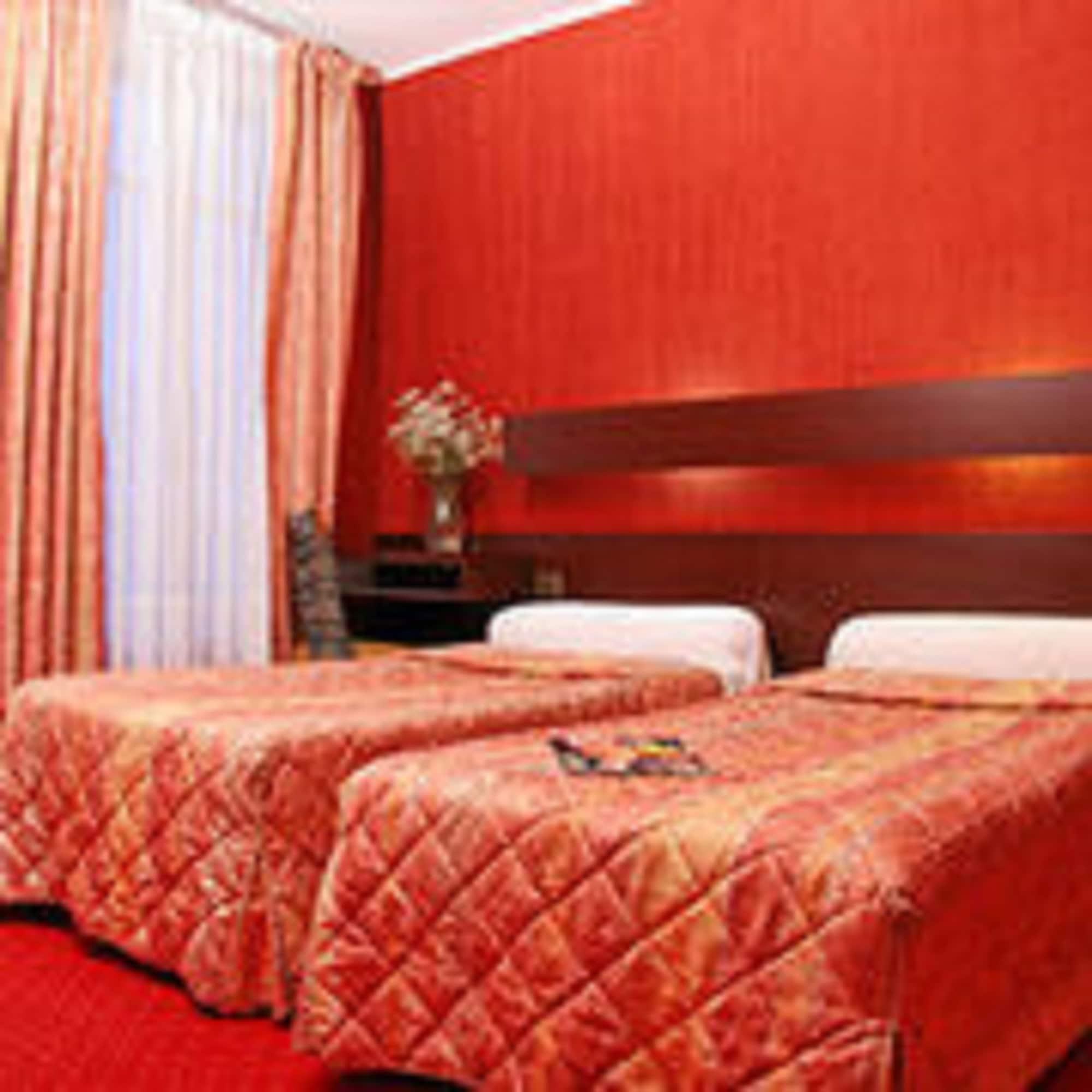Camélia International Hotel Paris