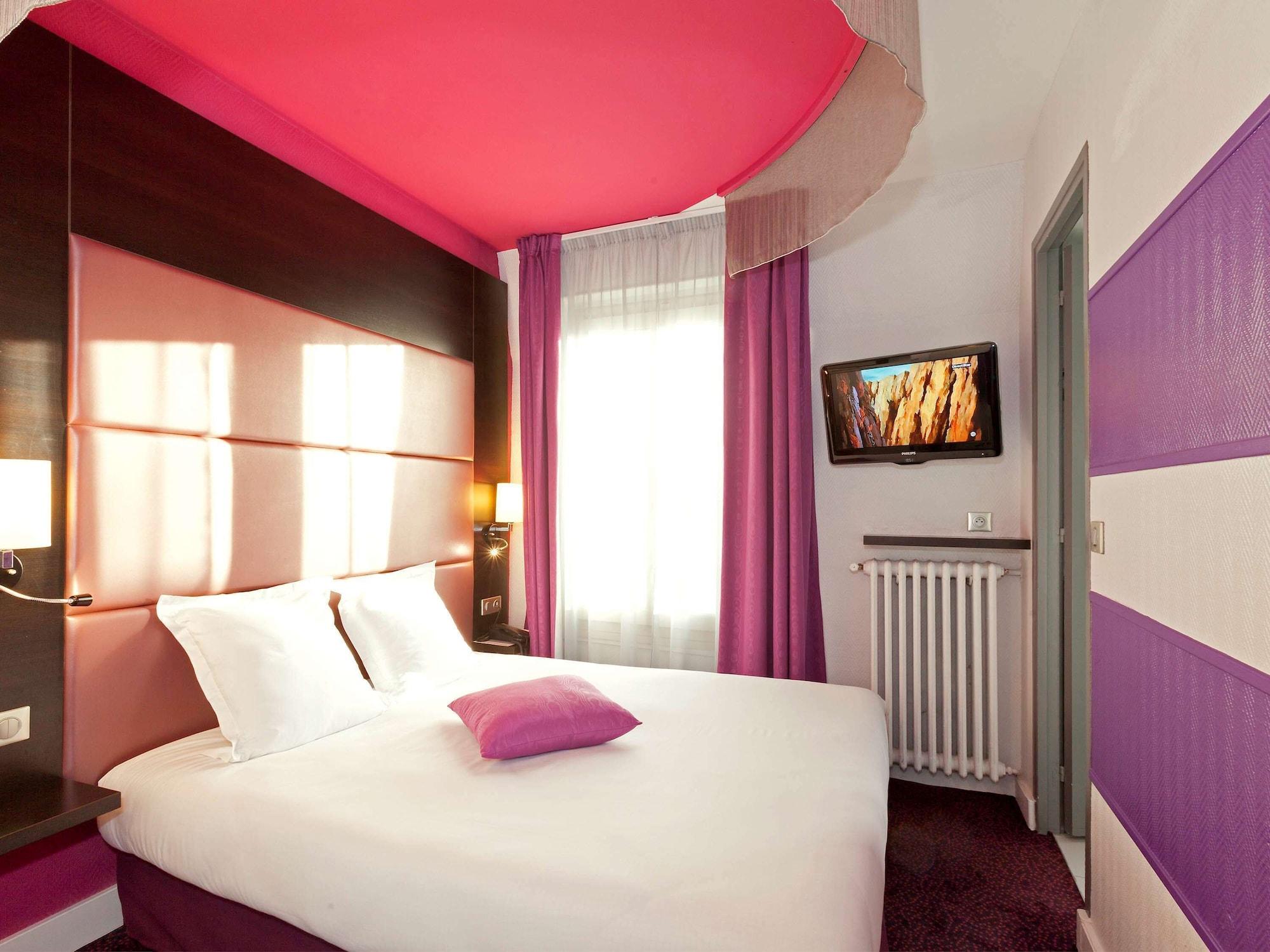 Hotel Ibis Styles Pigalle Montmartre 3*