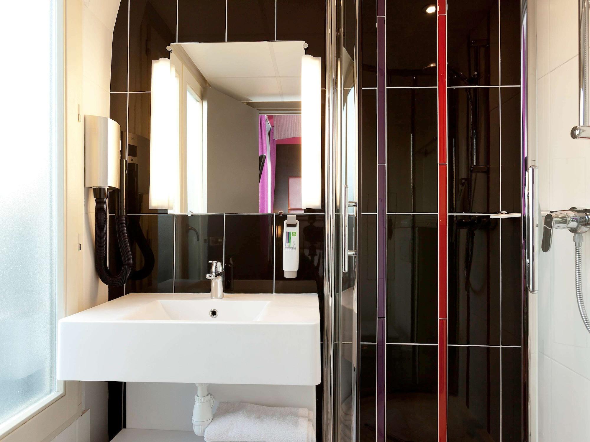 Ibis Styles Pigalle Montmartre Hotel Paris