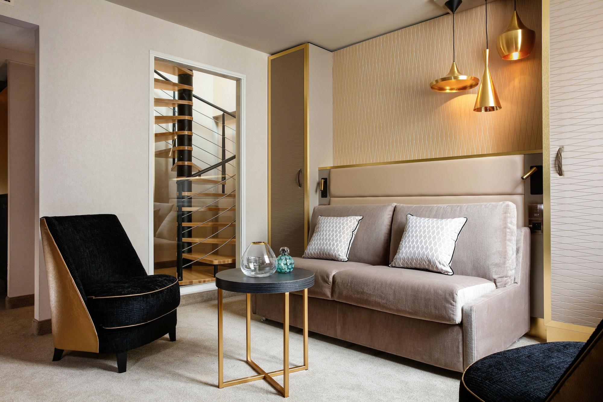 Hotel Niepce Paris, Curio Collection By Hilton
