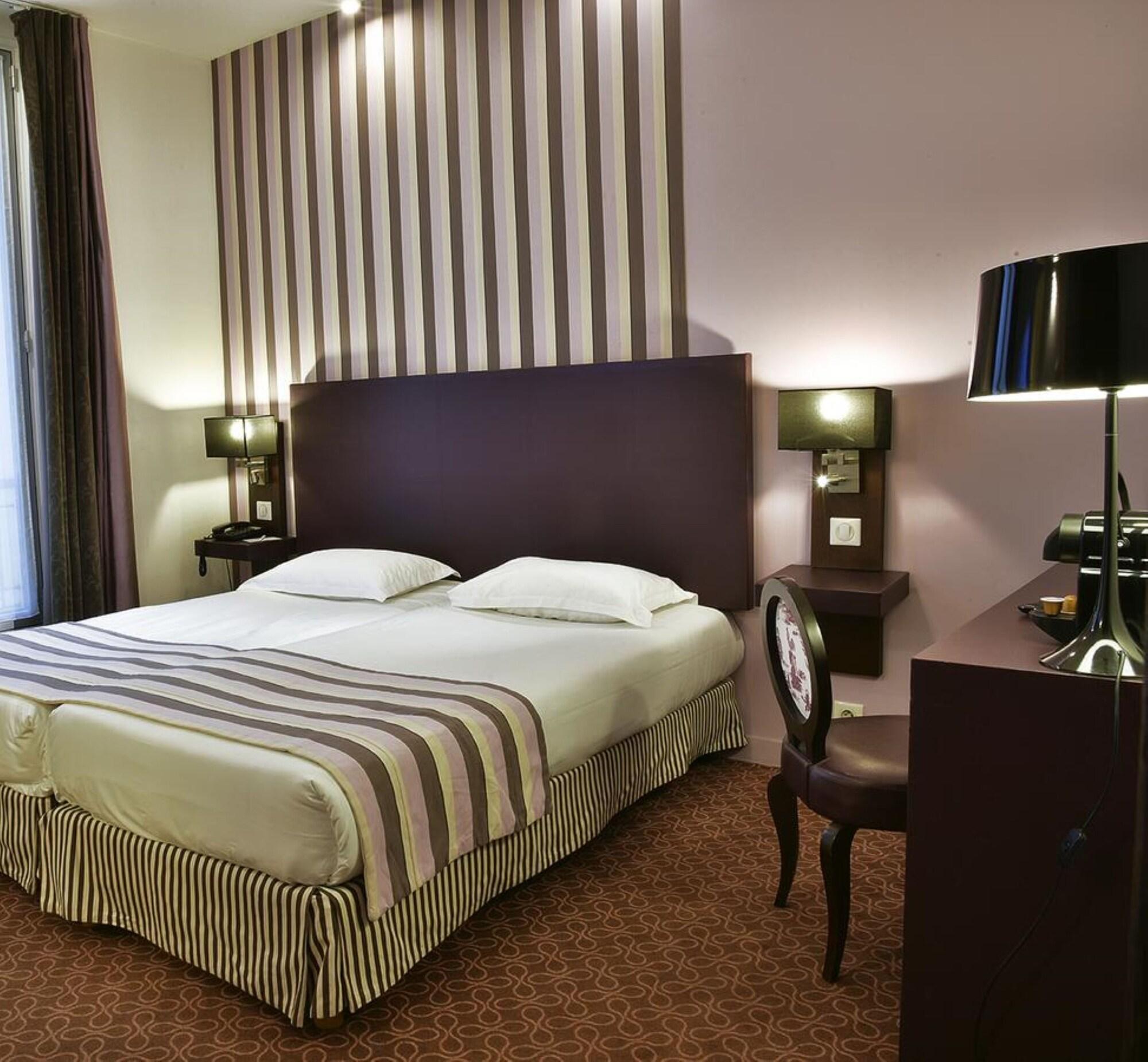 Hotel Star Champs-elysées Paris
