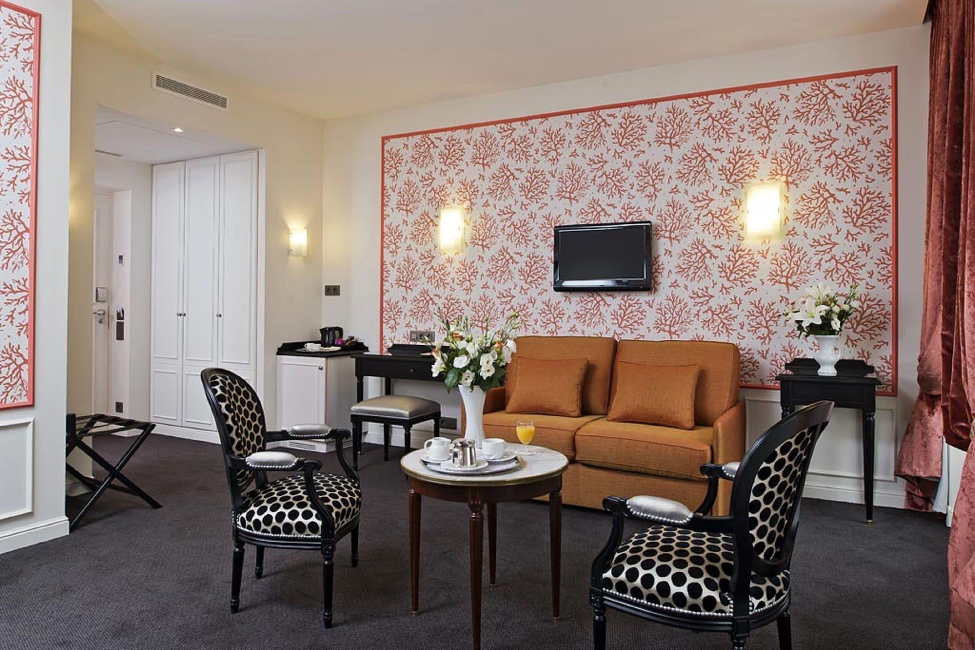 Hotel Saint-petersbourg Opera & 4*