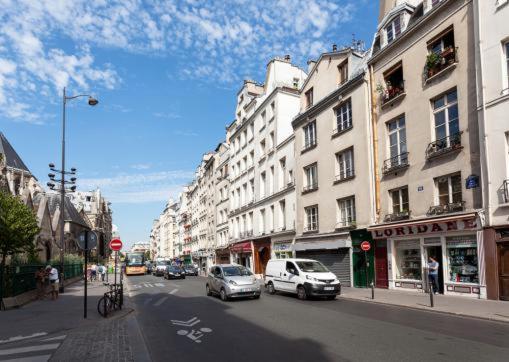 Saint Jacques Notre Dame De Paris