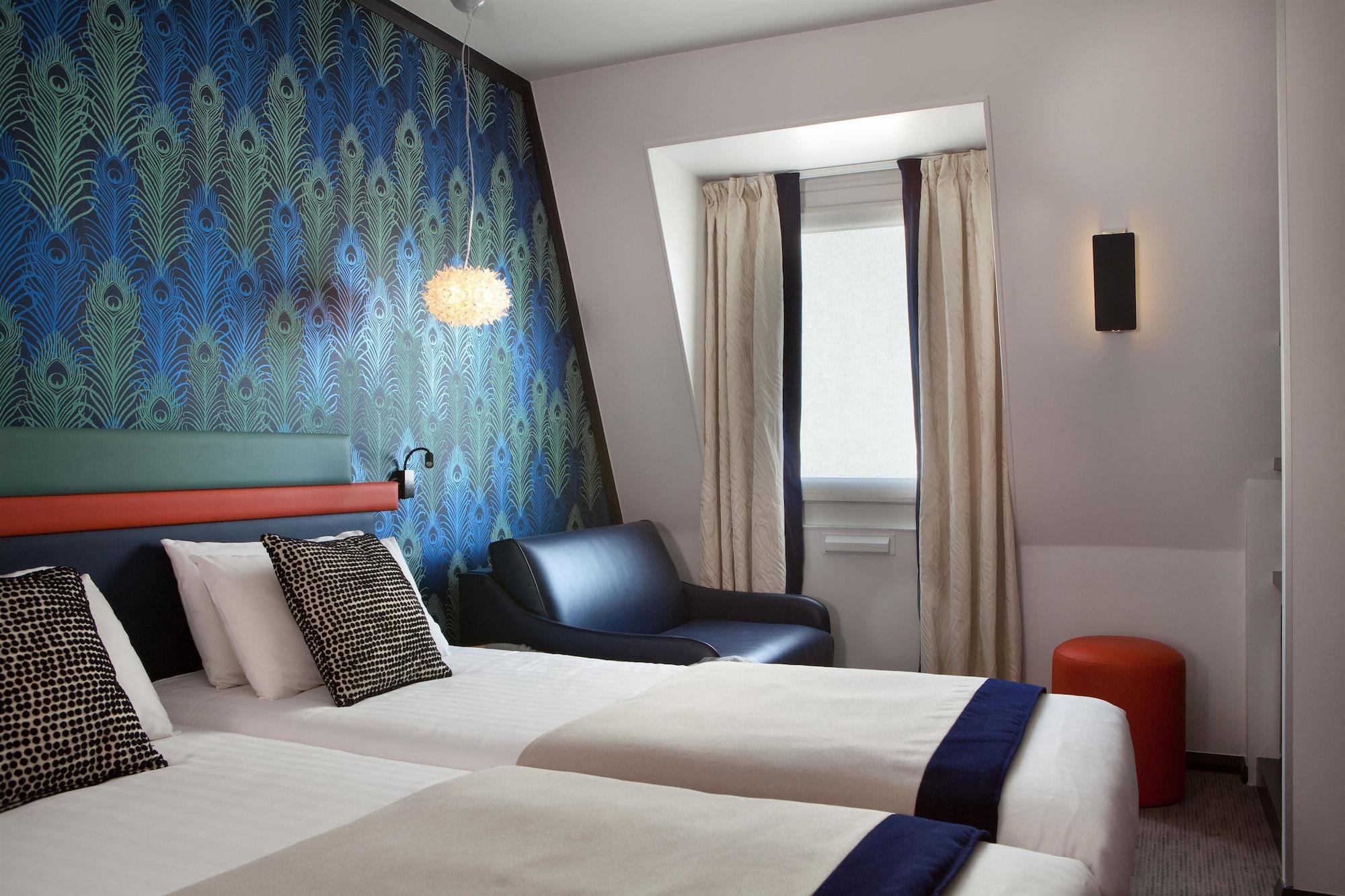 Yllen Eiffel Hotel