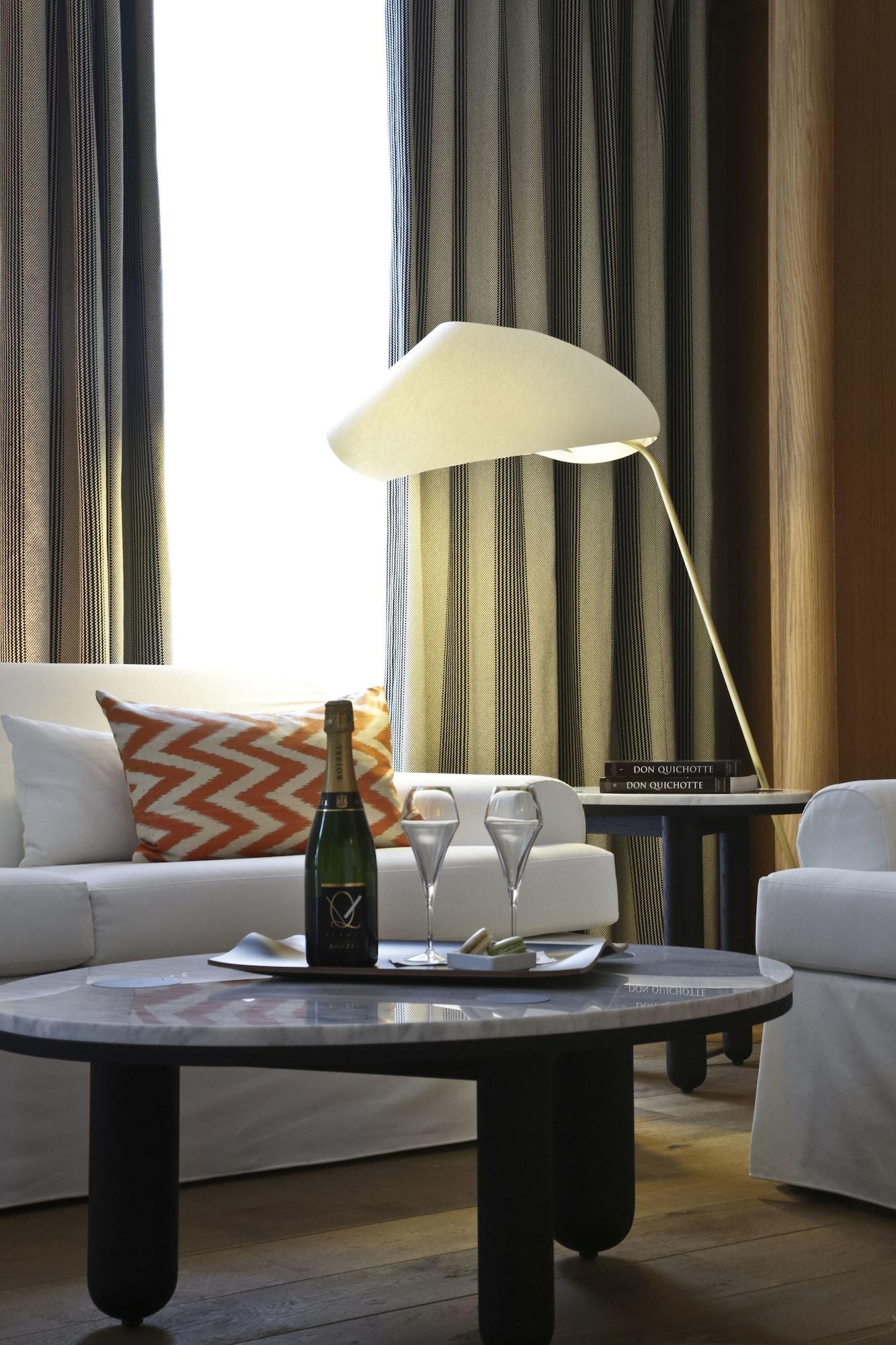 Vernet Champs Elysées Hotel 5*