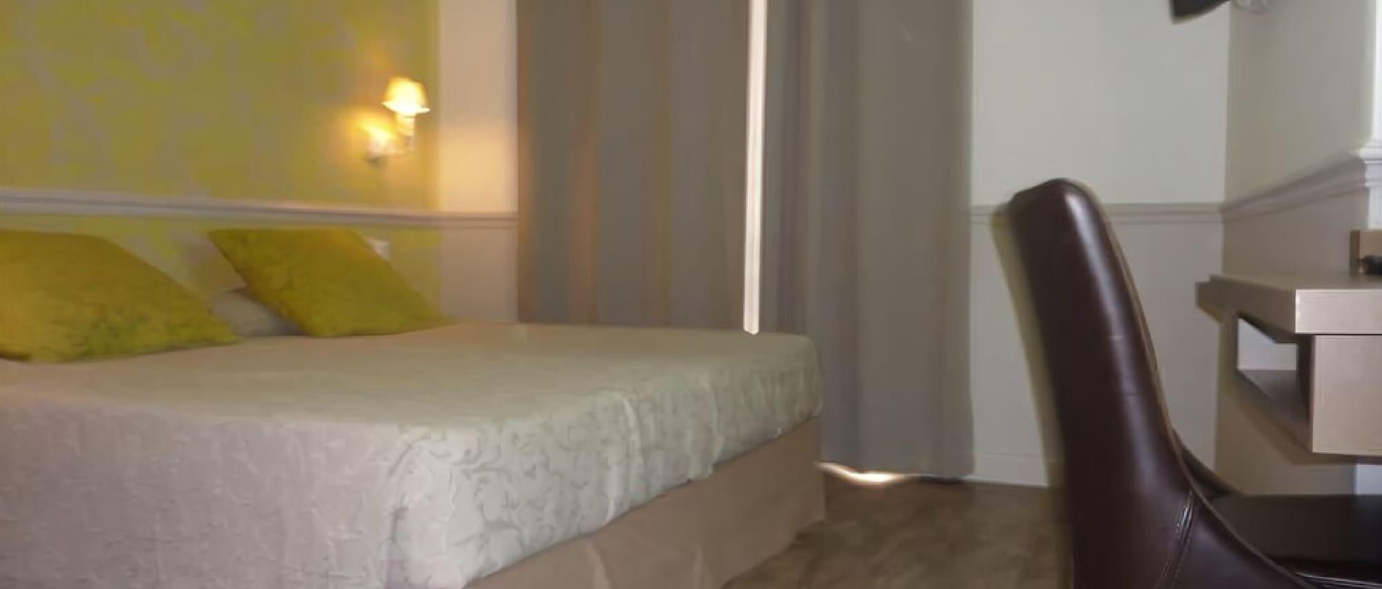 De La Cite Rougemont Hotel 2*