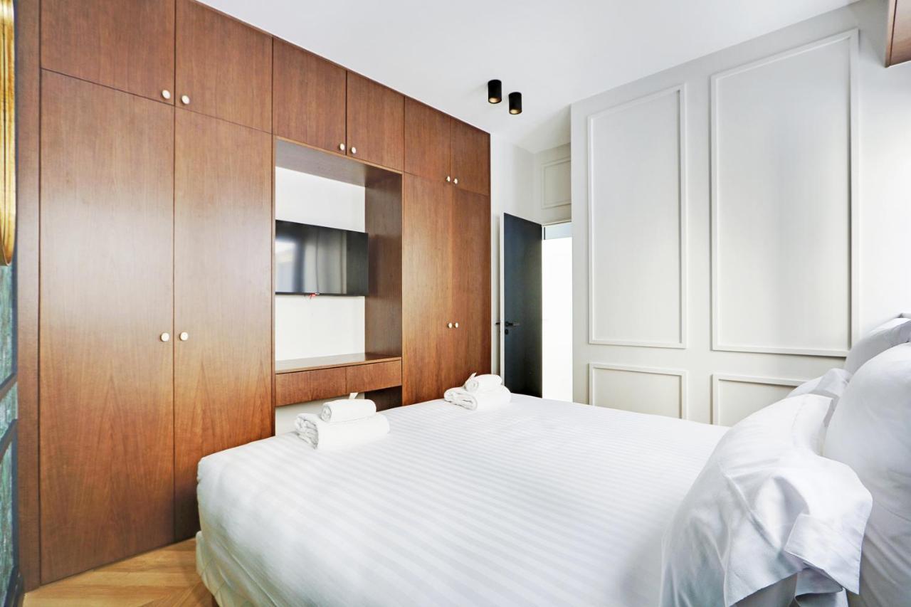 Apartment Pick A Flat's In Triangle D'or - Pierre 1er De Serbie