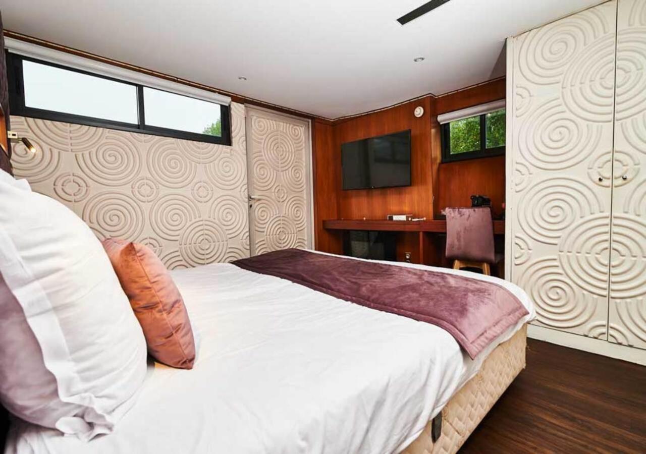 Vip Yacht & 2* Paris