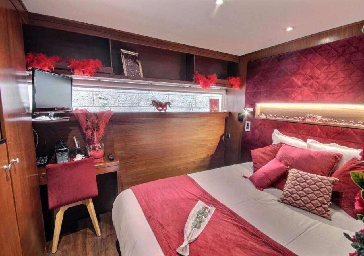 Vip Yacht & Hotel Paris