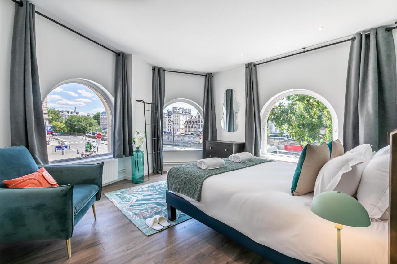 Sweett - Notre Dame Apartment *